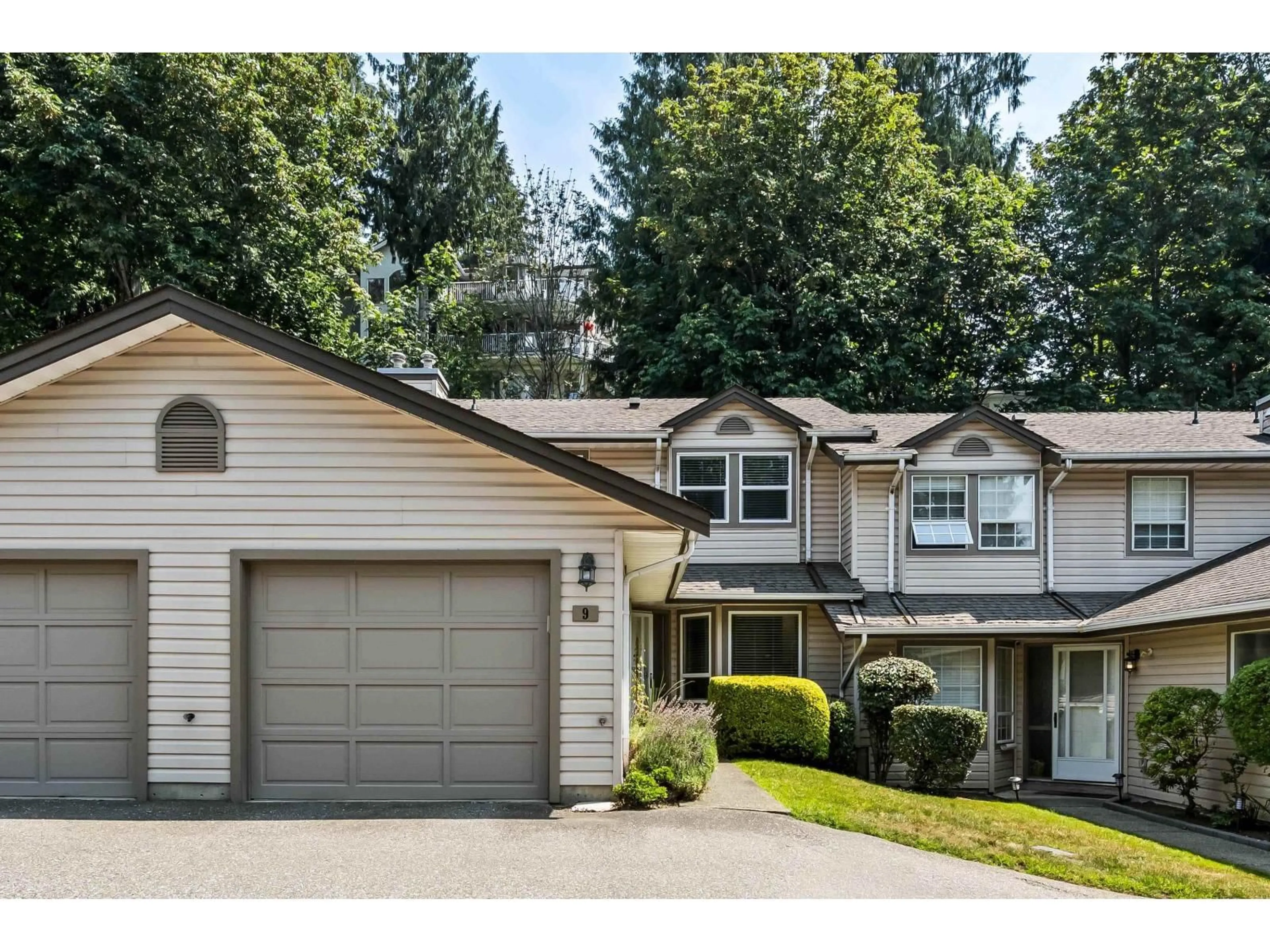 Home with vinyl exterior material, unknown for 9 - 2803 MARBLE HILL DRIVE, Abbotsford British Columbia V3G2Y4