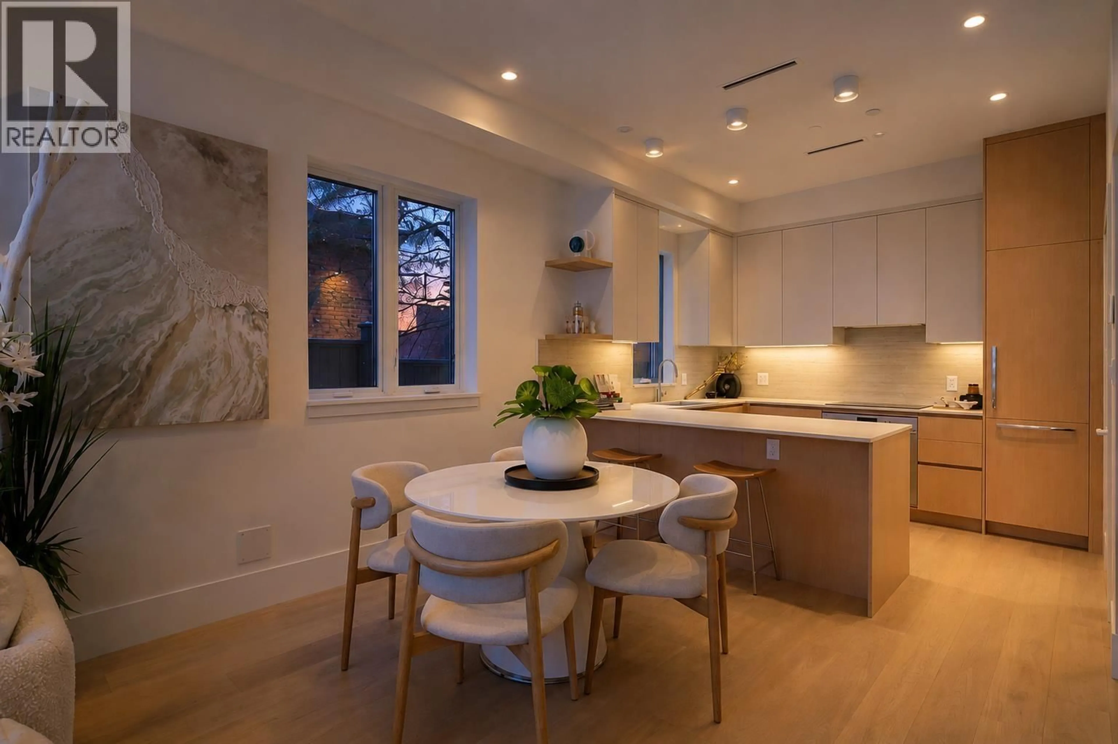 Contemporary kitchen, unknown for 03 - 6507 CYPRESS STREET, Vancouver British Columbia V6P5L5