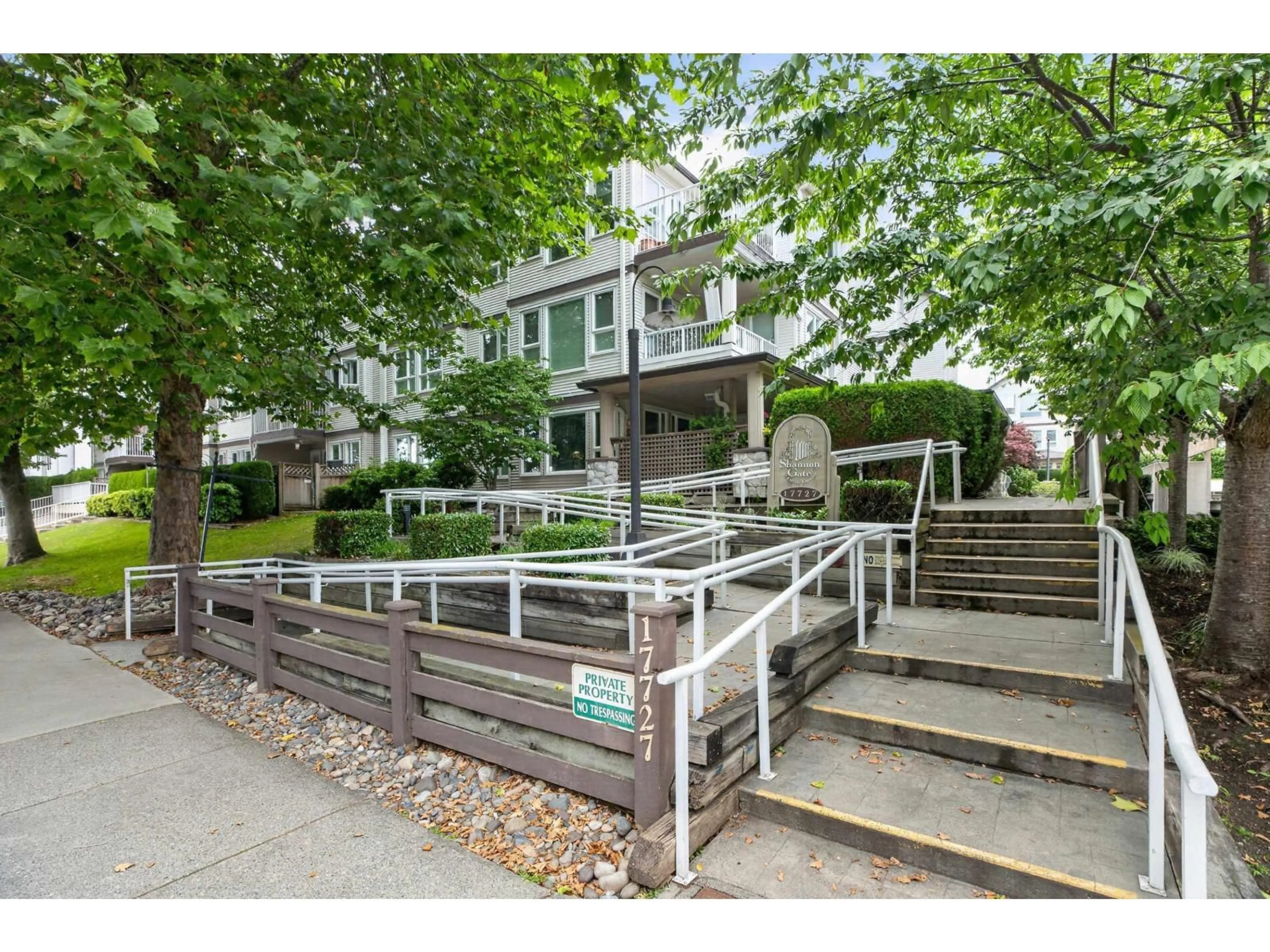 Unknown for 109 - 17727 58 AVENUE, Surrey British Columbia V3S1L5