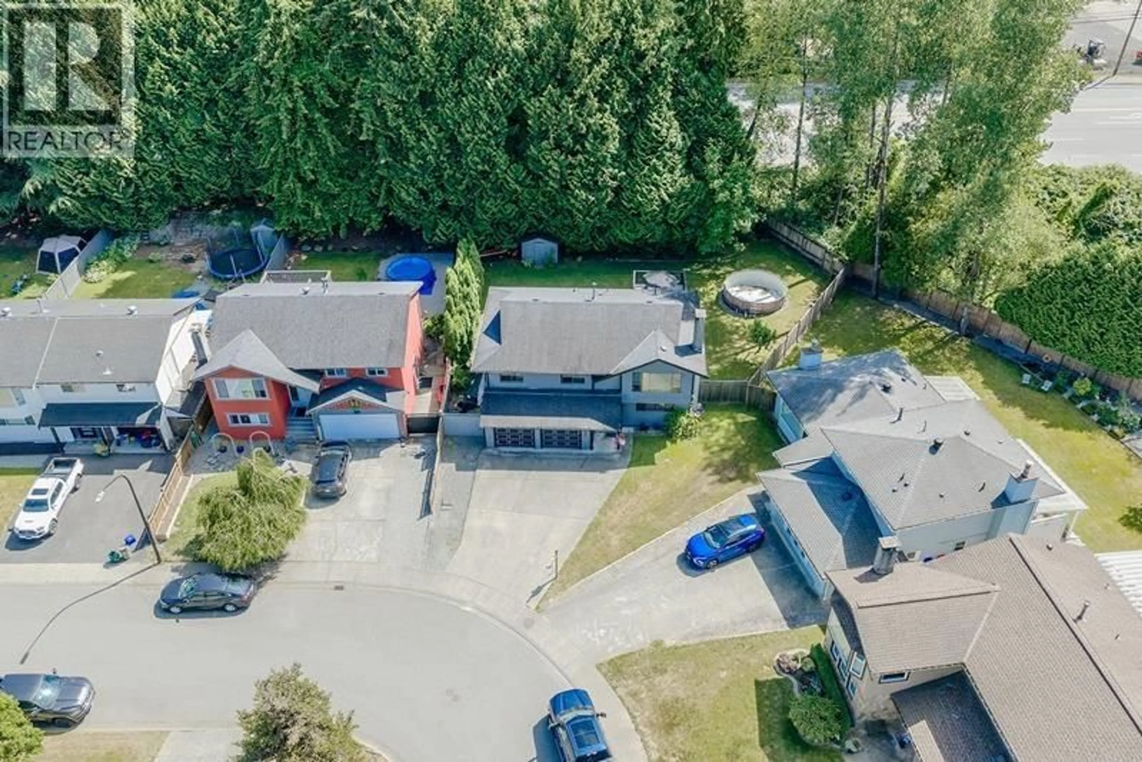 A pic from outside/outdoor area/front of a property/back of a property/a pic from drone, street for 20904 ROSEWOOD PLACE, Maple Ridge British Columbia V2X8N1