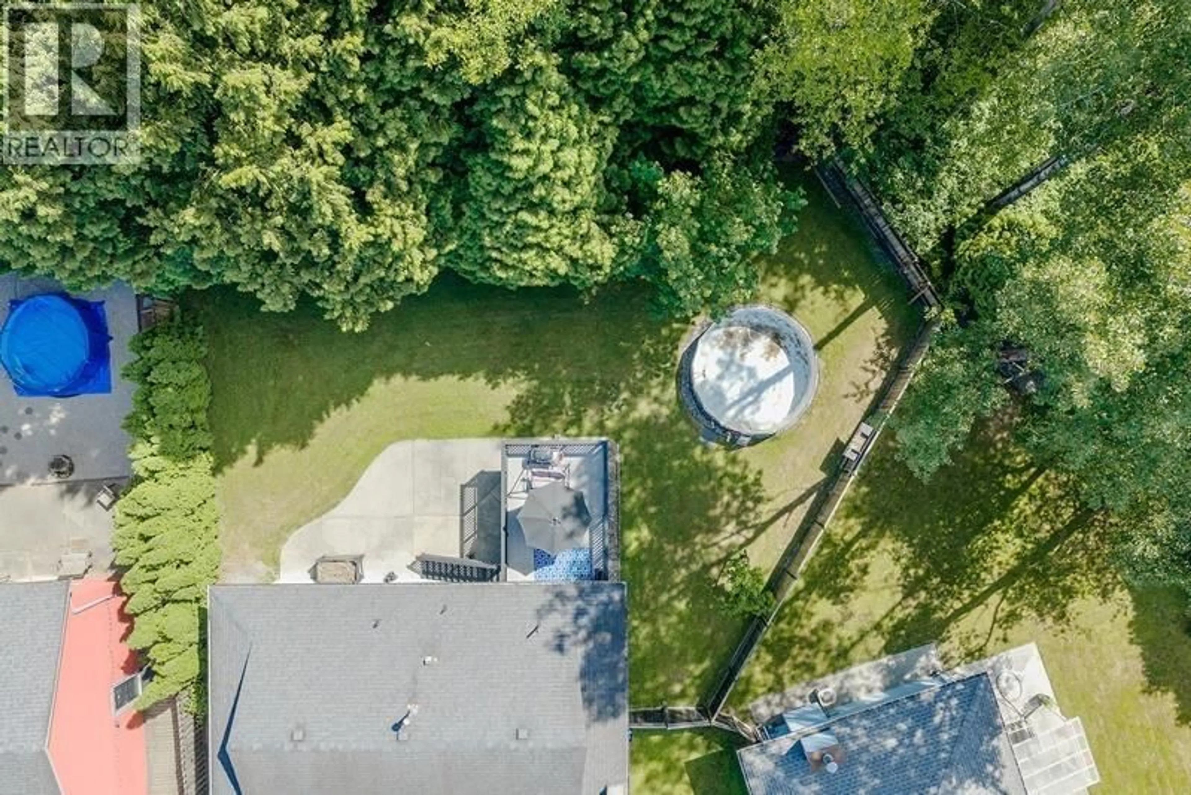 A pic from outside/outdoor area/front of a property/back of a property/a pic from drone, water/lake/river/ocean view for 20904 ROSEWOOD PLACE, Maple Ridge British Columbia V2X8N1