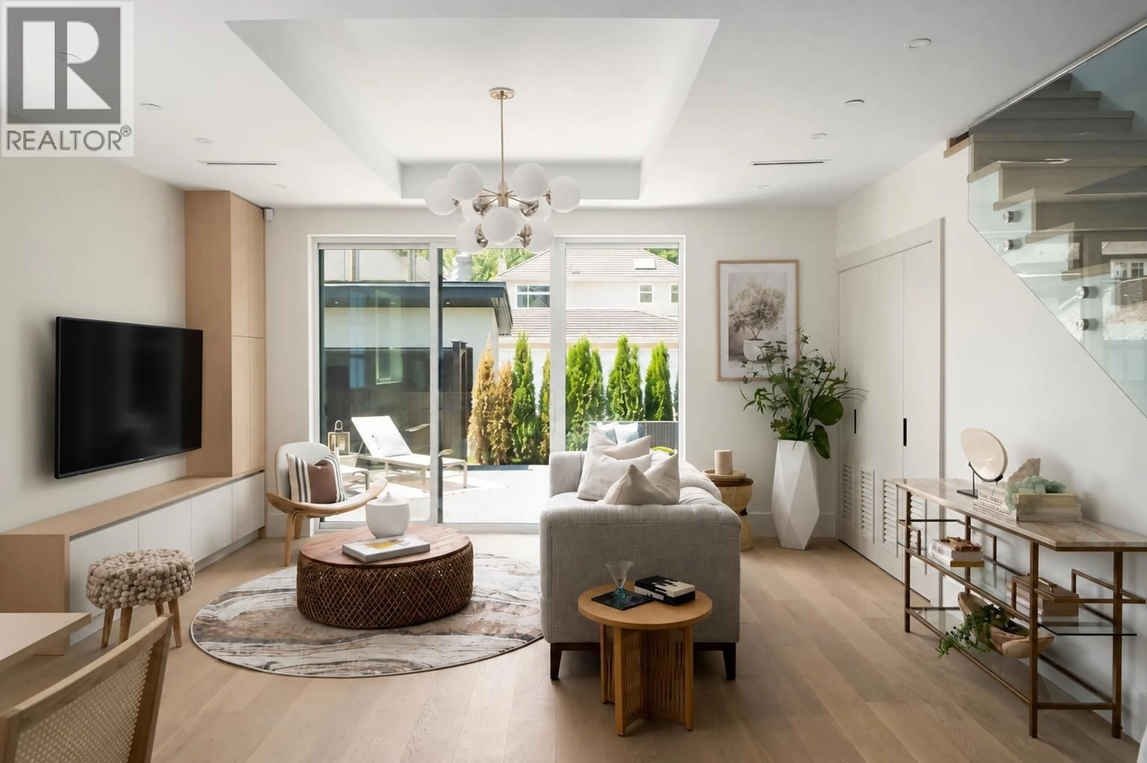 Living room with furniture, unknown for 04 - 6507 CYPRESS STREET, Vancouver British Columbia V6P5L5
