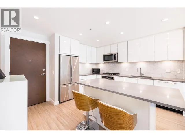 302 - 2651 LIBRARY LANE, North Vancouver 3