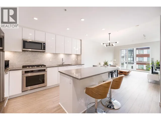 302 - 2651 LIBRARY LANE, North Vancouver 4