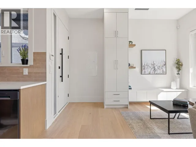 2138 VENABLES STREET, Vancouver 3