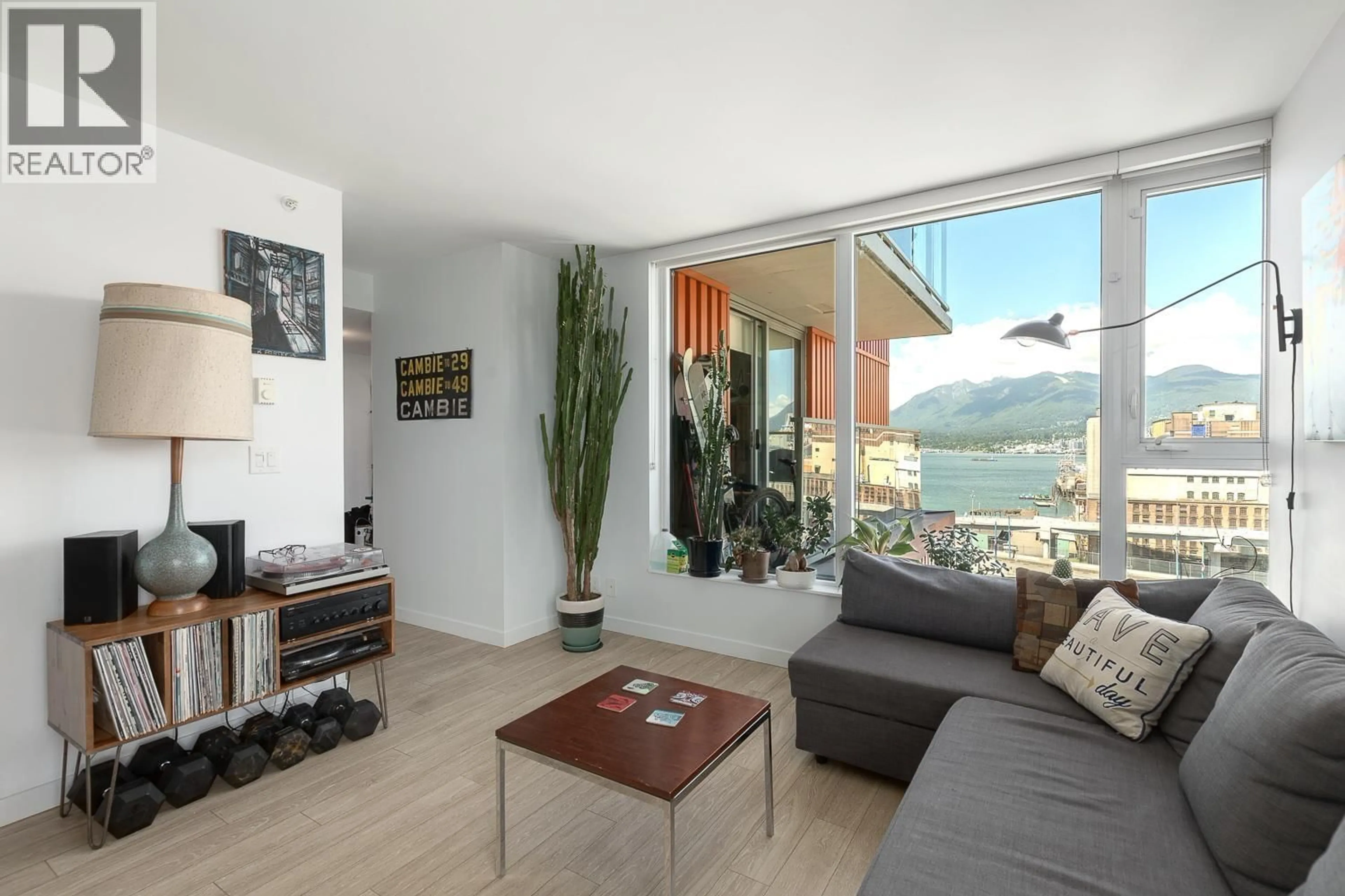 Living room with furniture, unknown for 904 - 983 HASTINGS STREET, Vancouver British Columbia V6A0G9