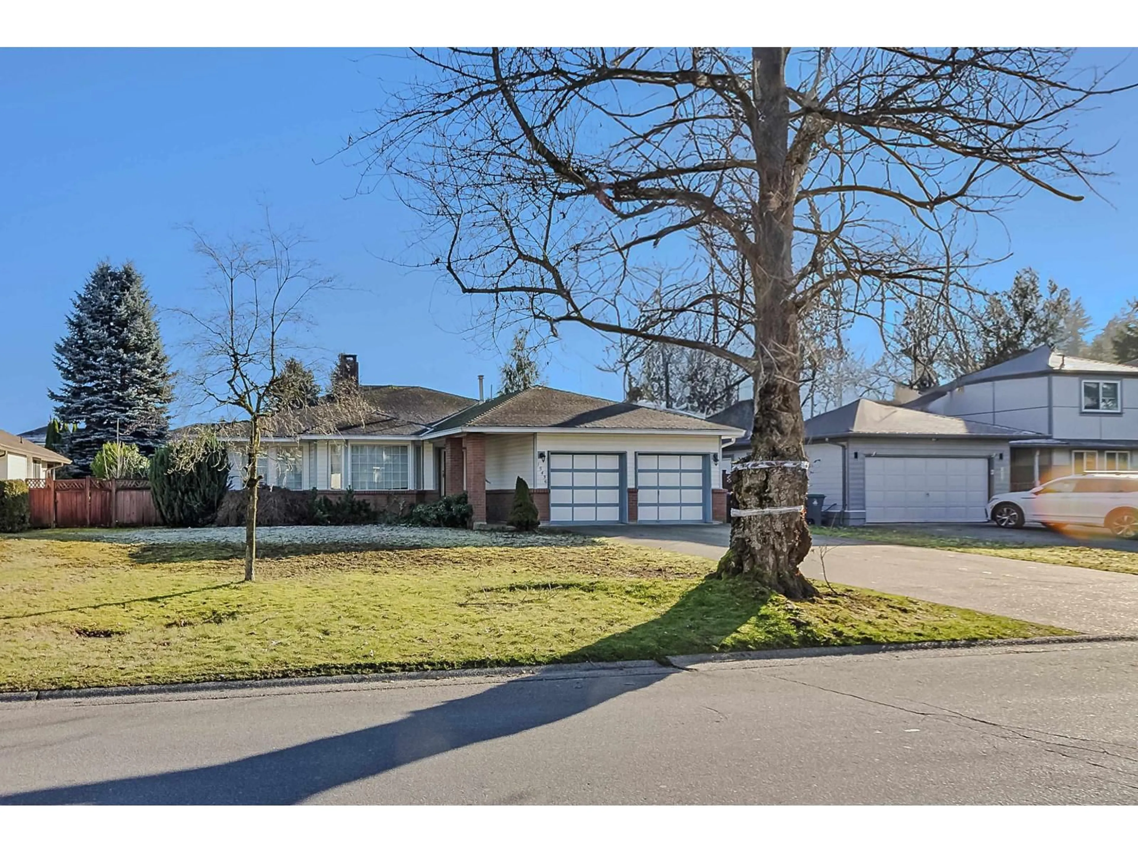 Unknown for 15436 94 AVENUE, Surrey British Columbia V3R9C9