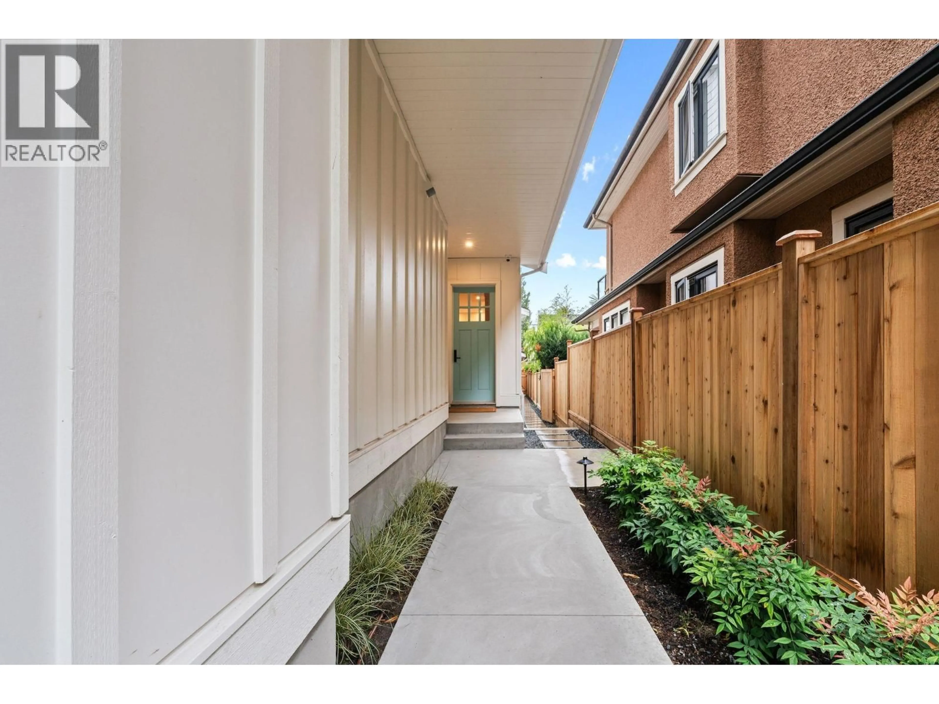 Unknown for 2 - 3919 18TH AVENUE, Vancouver British Columbia V6S1B6