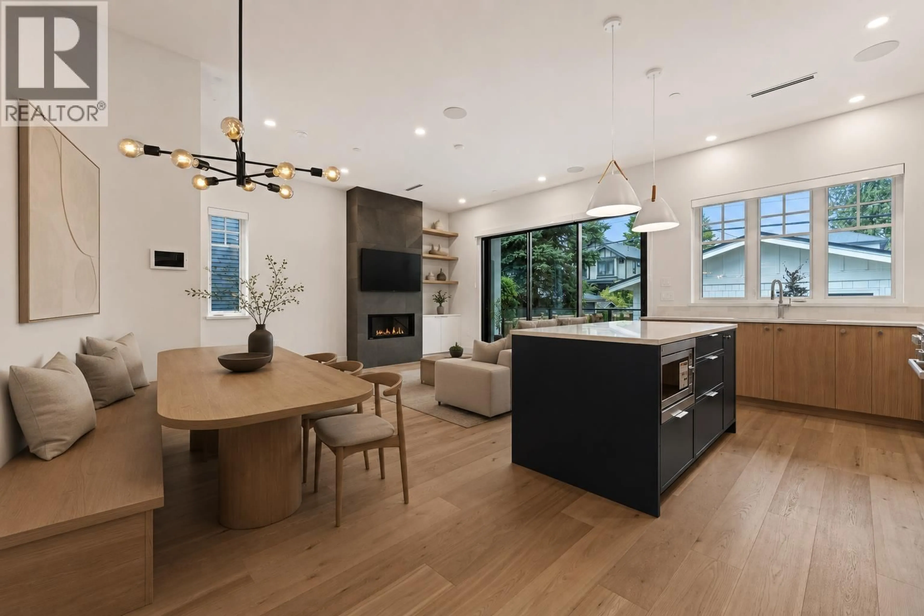 Open concept kitchen, wood/laminate floor for 2 - 3919 18TH AVENUE, Vancouver British Columbia V6S1B6