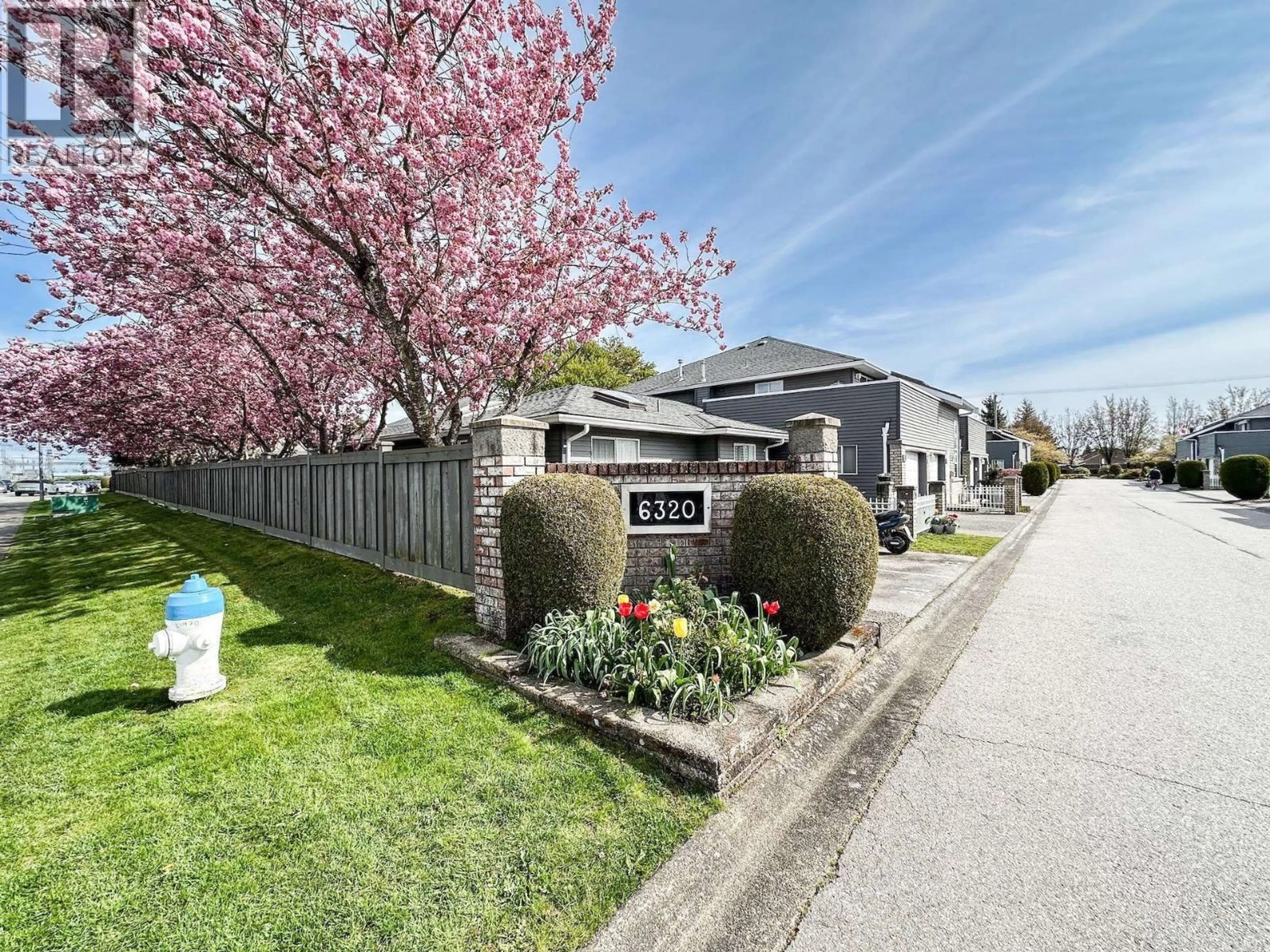 A pic from outside/outdoor area/front of a property/back of a property/a pic from drone, street for 16 - 6320 48A AVENUE, Delta British Columbia V4K4W3