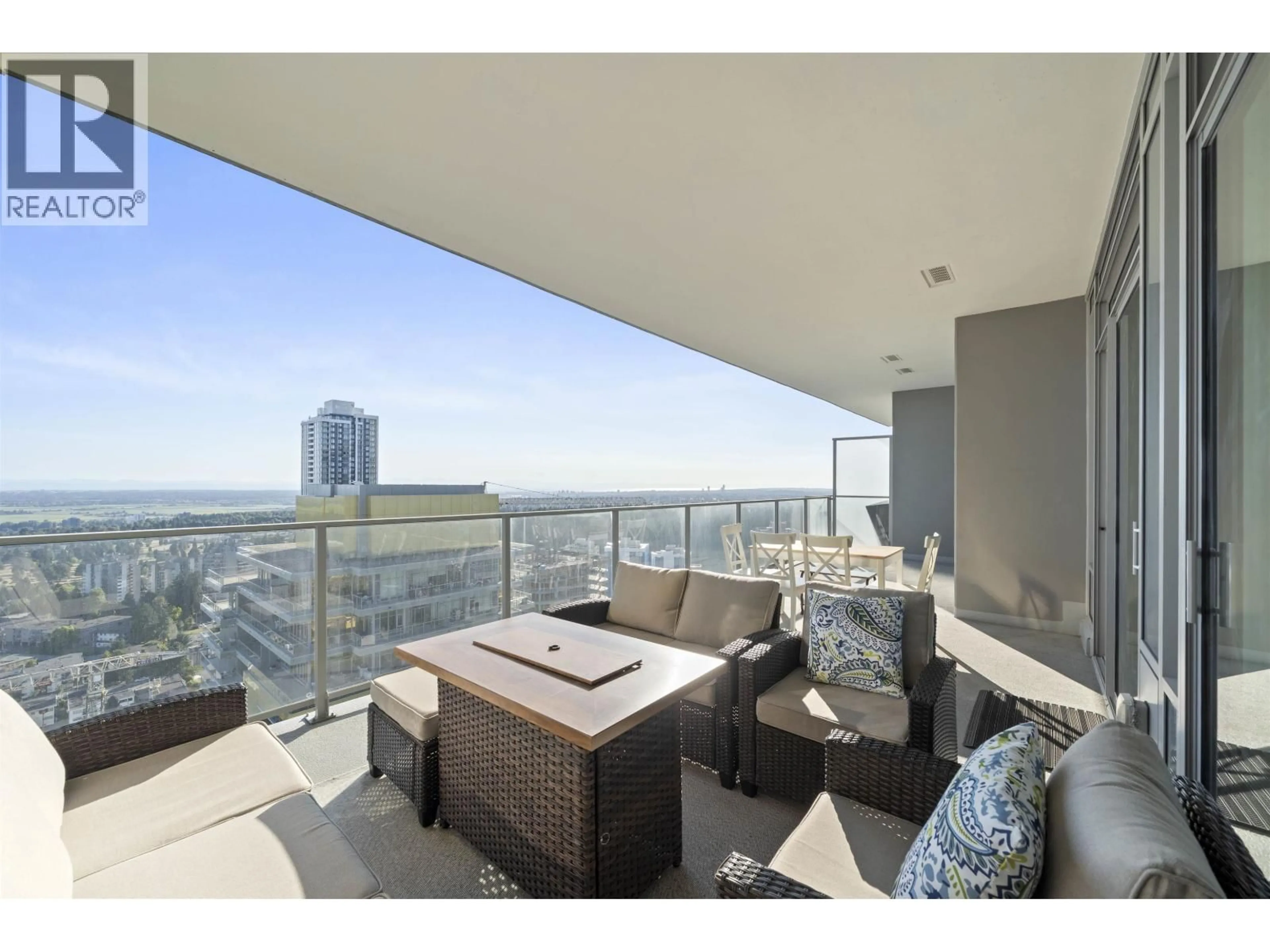 Patio, water/lake/river/ocean view for 2904 - 6383 MCKAY AVENUE, Burnaby British Columbia V5H0H8