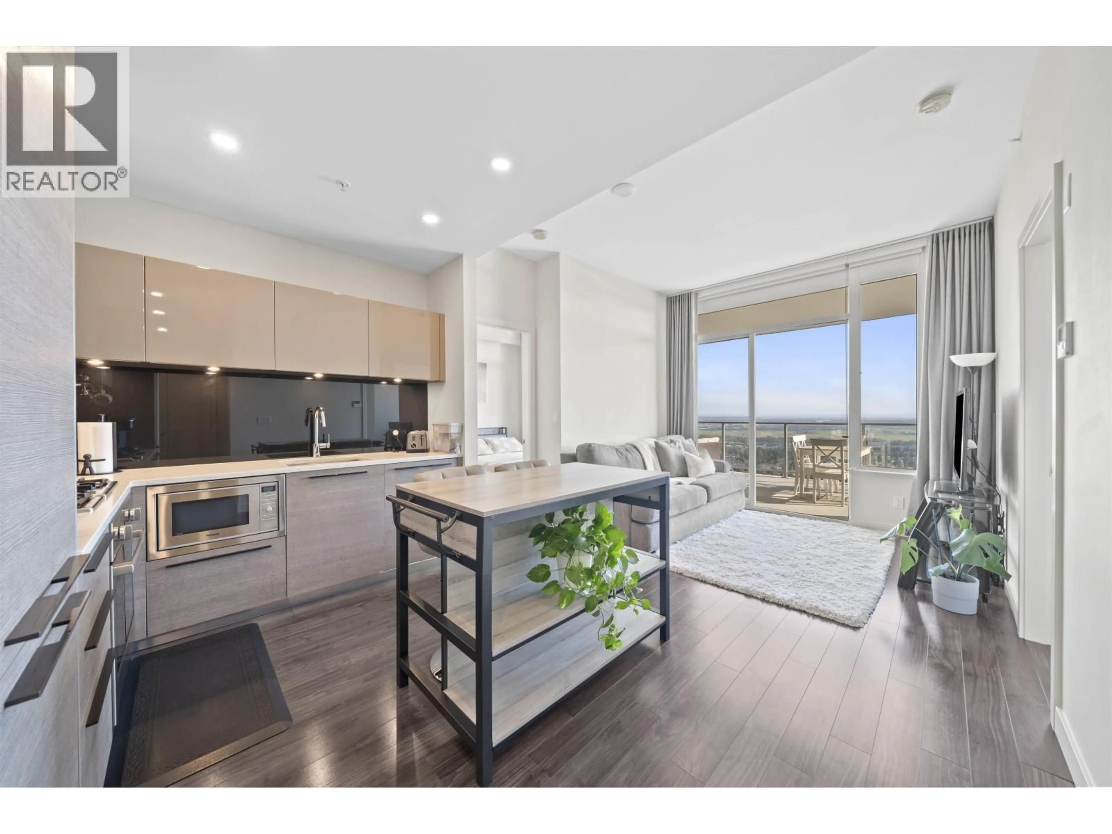 Open concept kitchen, unknown for 2904 - 6383 MCKAY AVENUE, Burnaby British Columbia V5H0H8