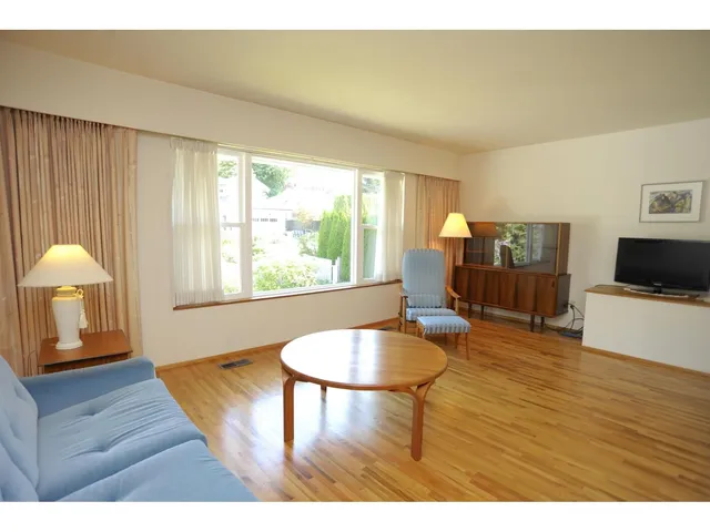 12754 15 AVENUE, Surrey 4