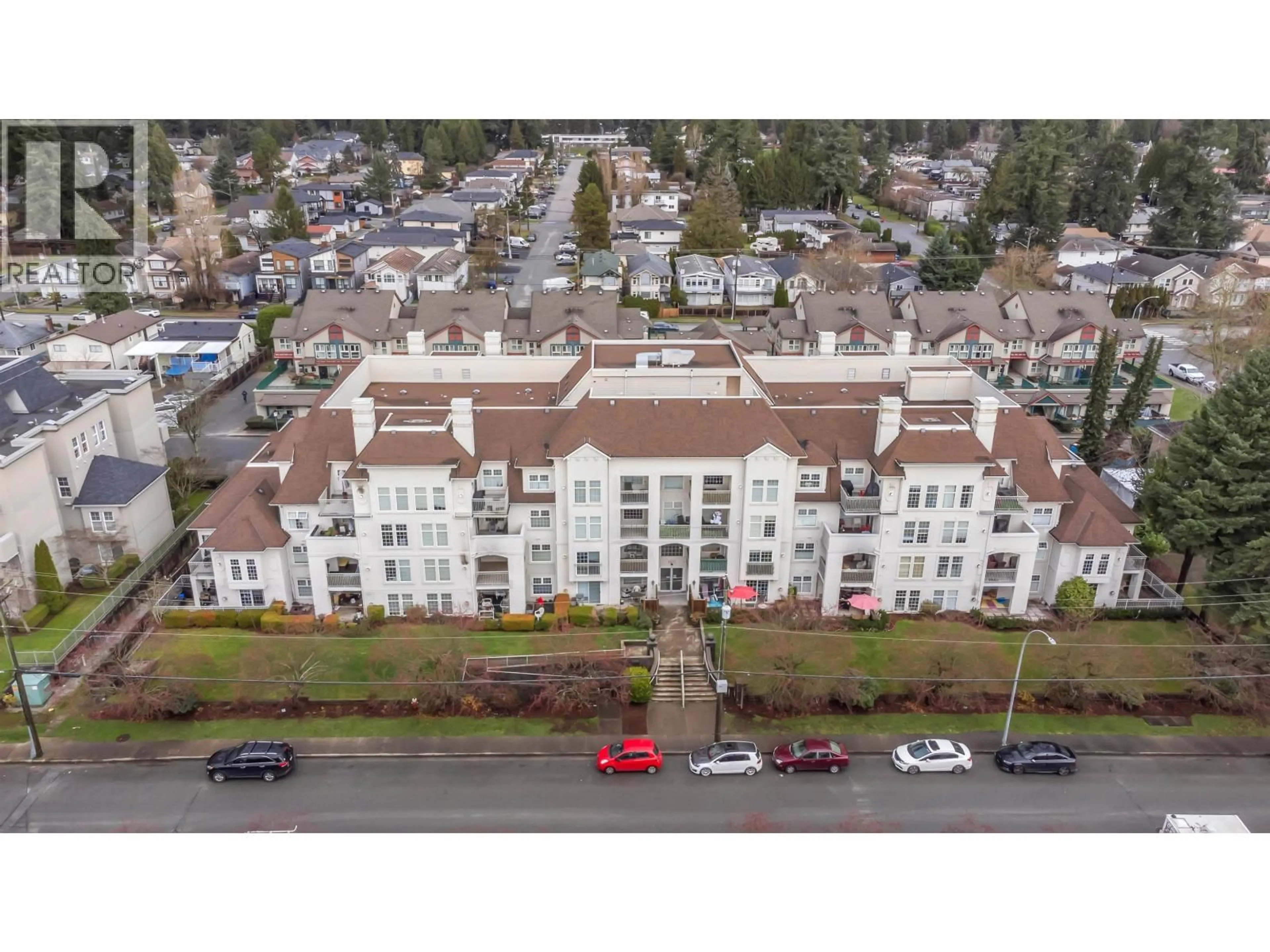 A pic from outside/outdoor area/front of a property/back of a property/a pic from drone, unknown for 301 - 1655 GRANT AVENUE, Port Coquitlam British Columbia V3B7V1