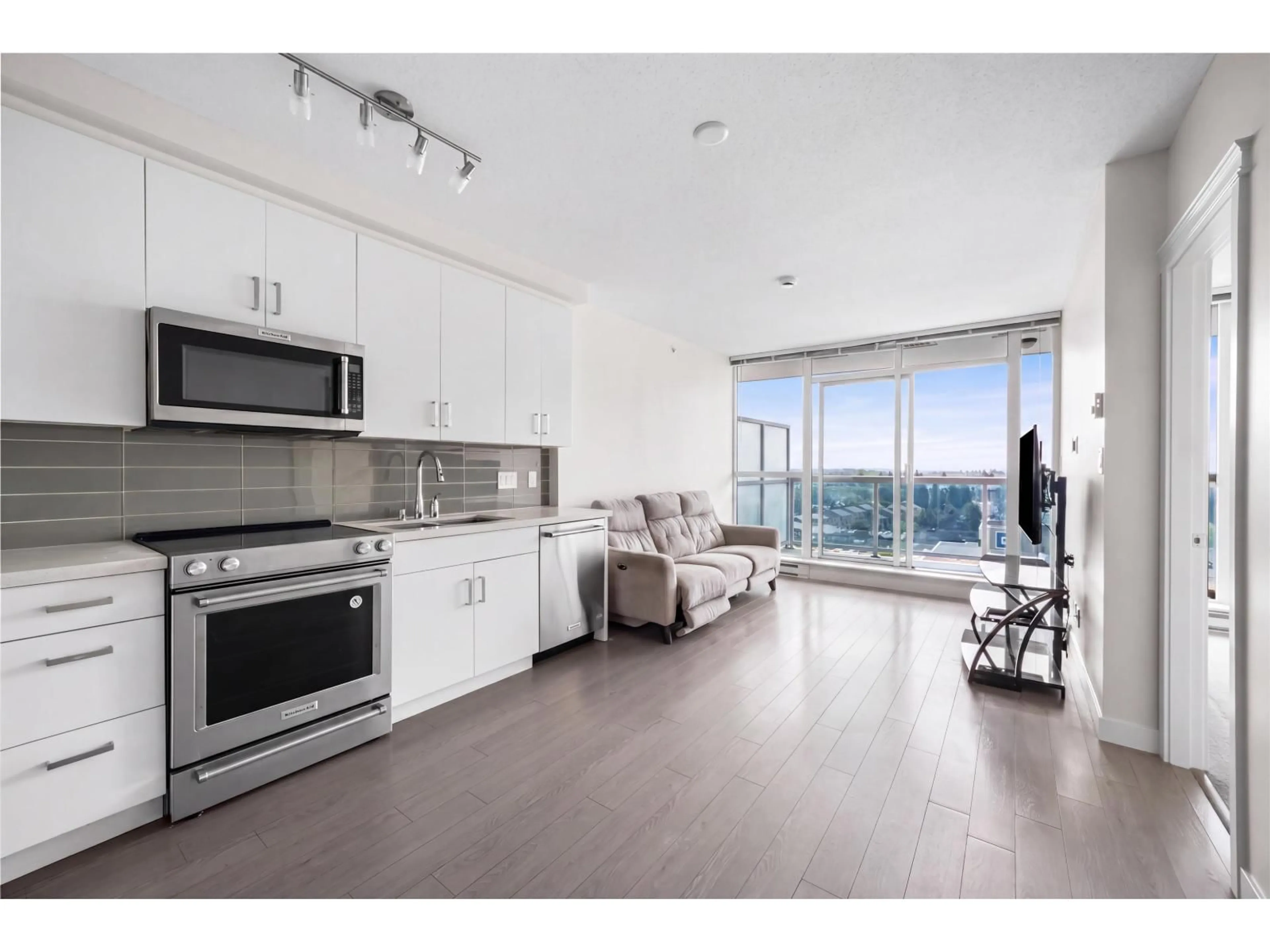 Open concept kitchen, unknown for 1110 - 11967 80 AVENUE, Delta British Columbia V4C0E2