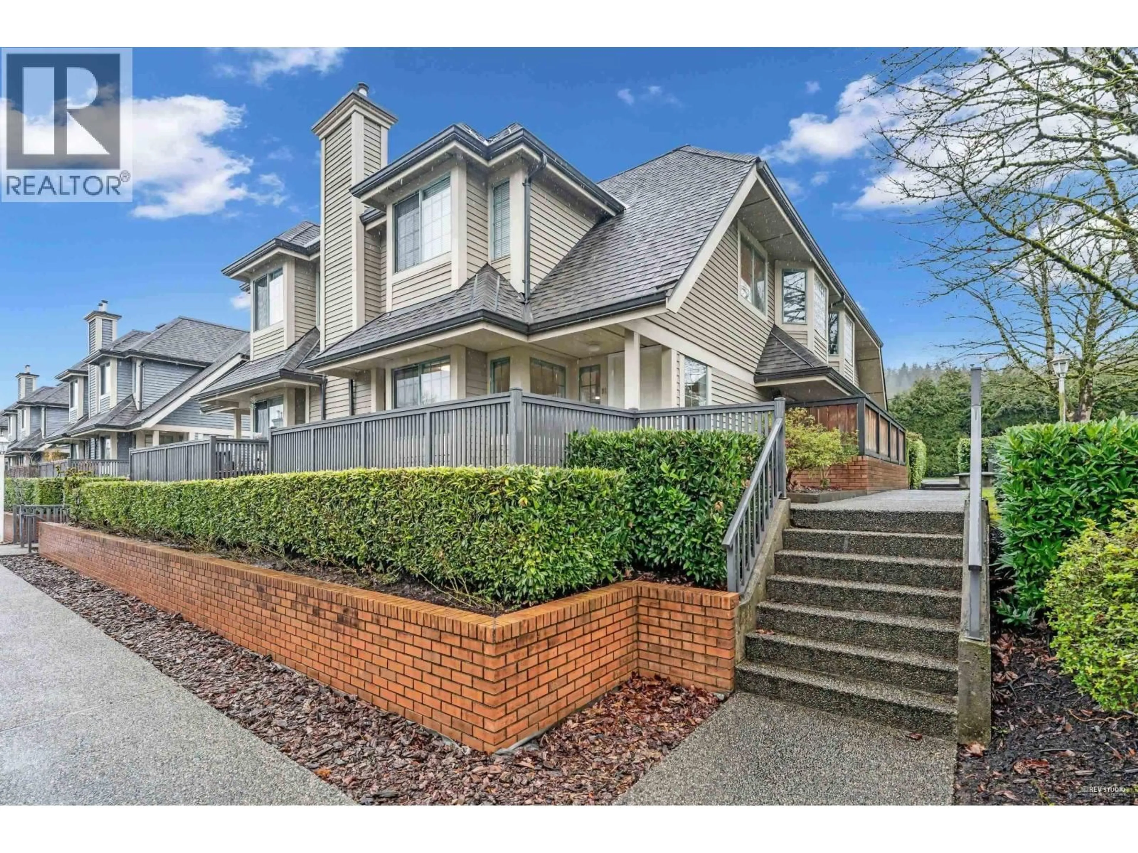 Unknown for 32 - 355 DUTHIE AVENUE, Burnaby British Columbia V5A2P3