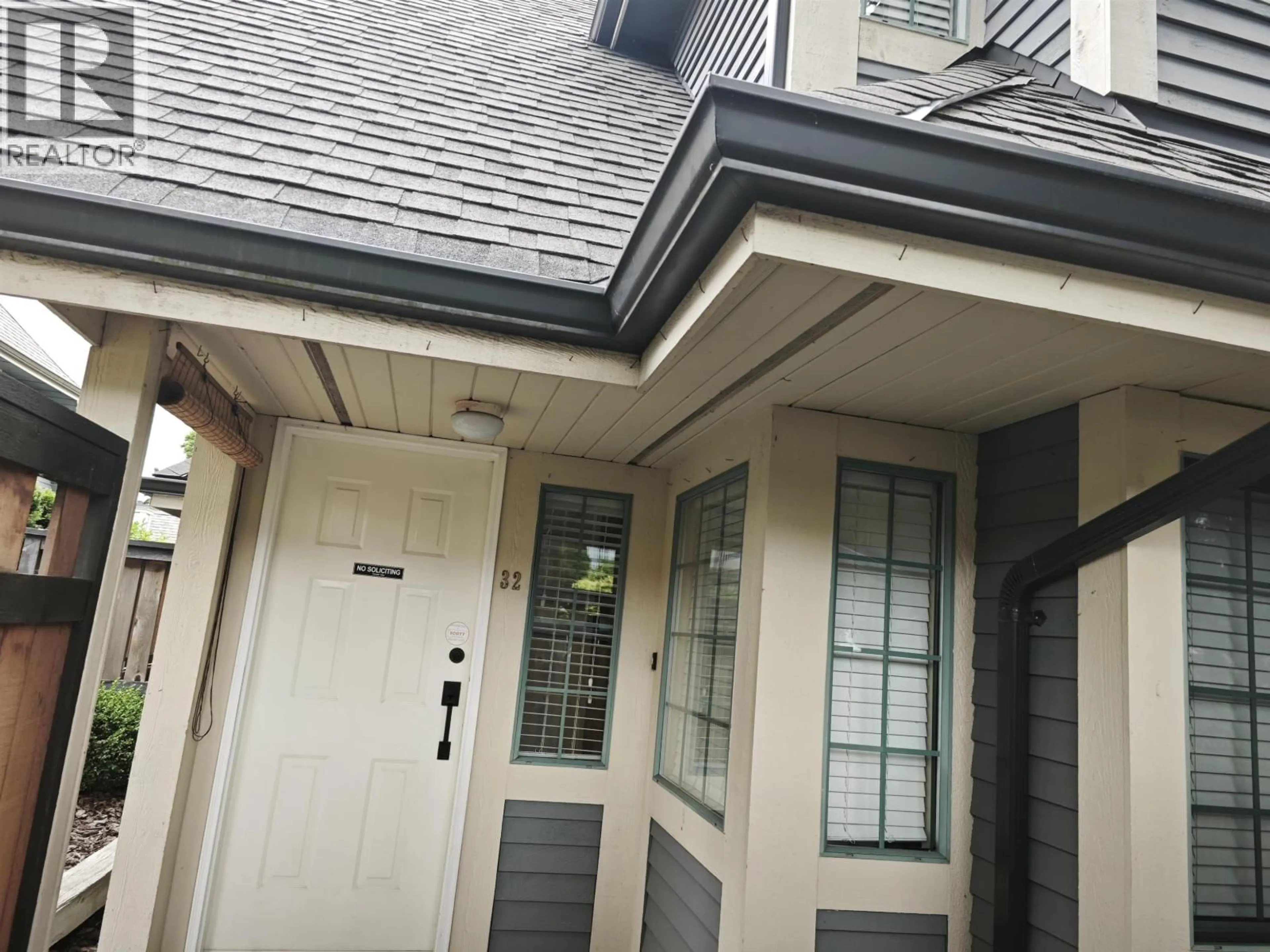 Home with vinyl exterior material, street for 32 - 355 DUTHIE AVENUE, Burnaby British Columbia V5A2P3