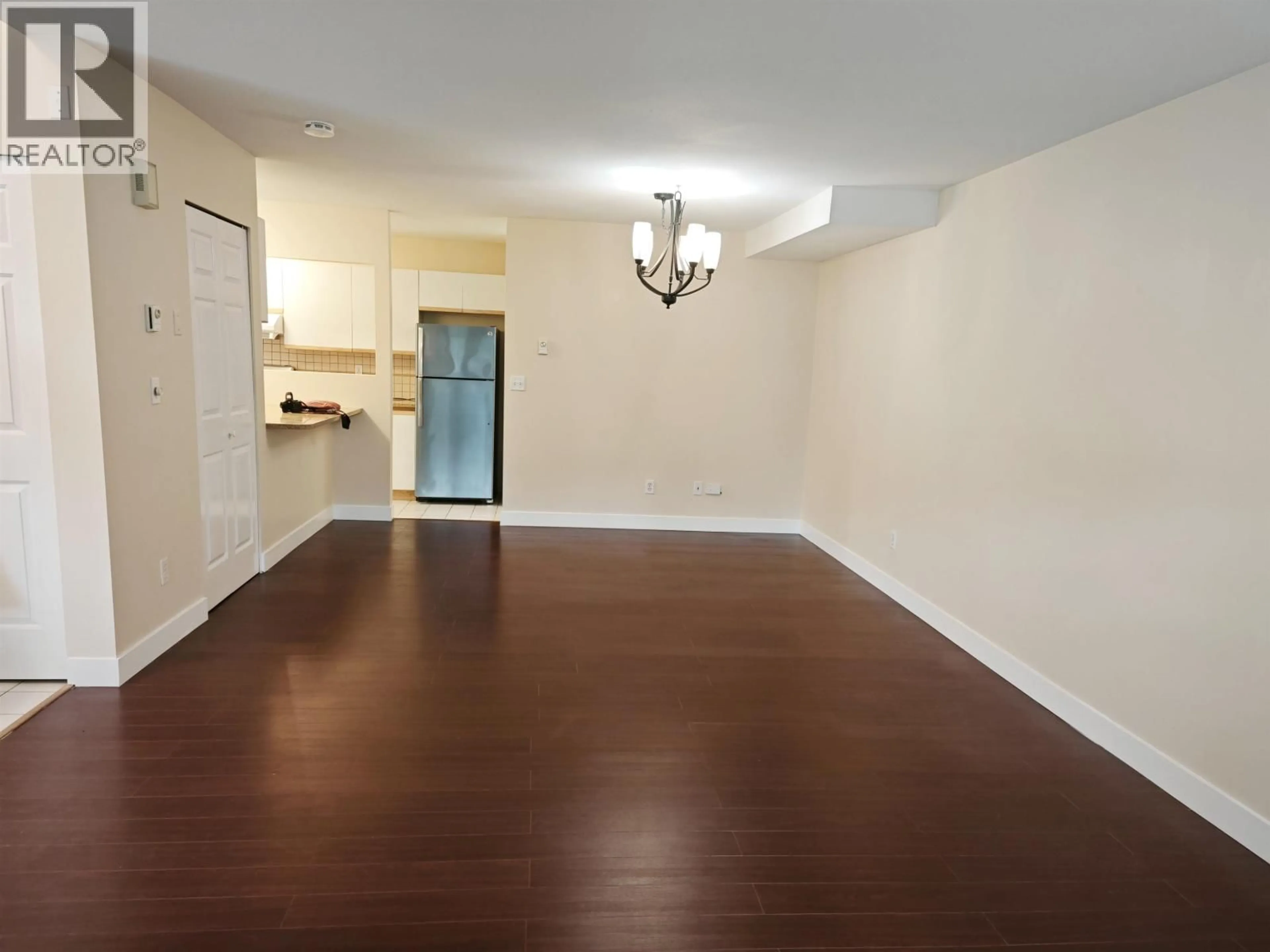 A pic of a room for 32 - 355 DUTHIE AVENUE, Burnaby British Columbia V5A2P3