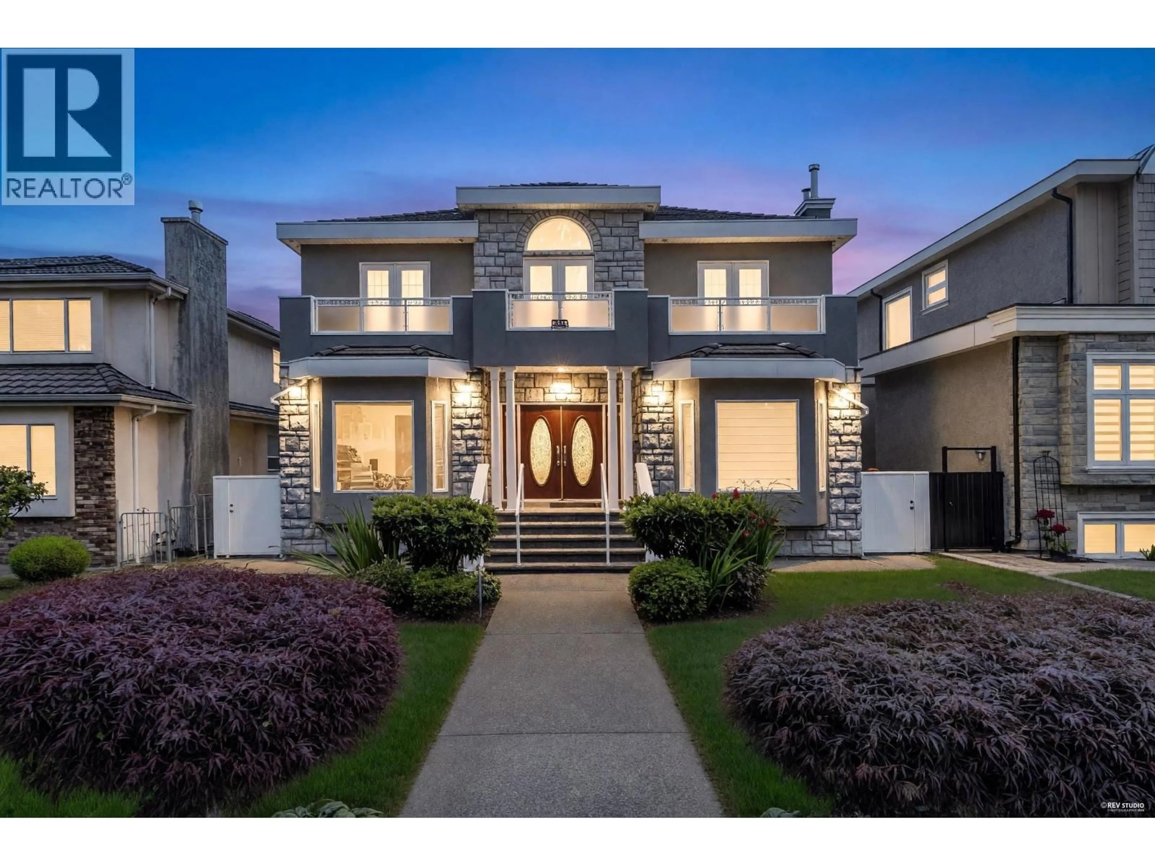 Unknown for 2381 40TH AVENUE, Vancouver British Columbia V5R2V6