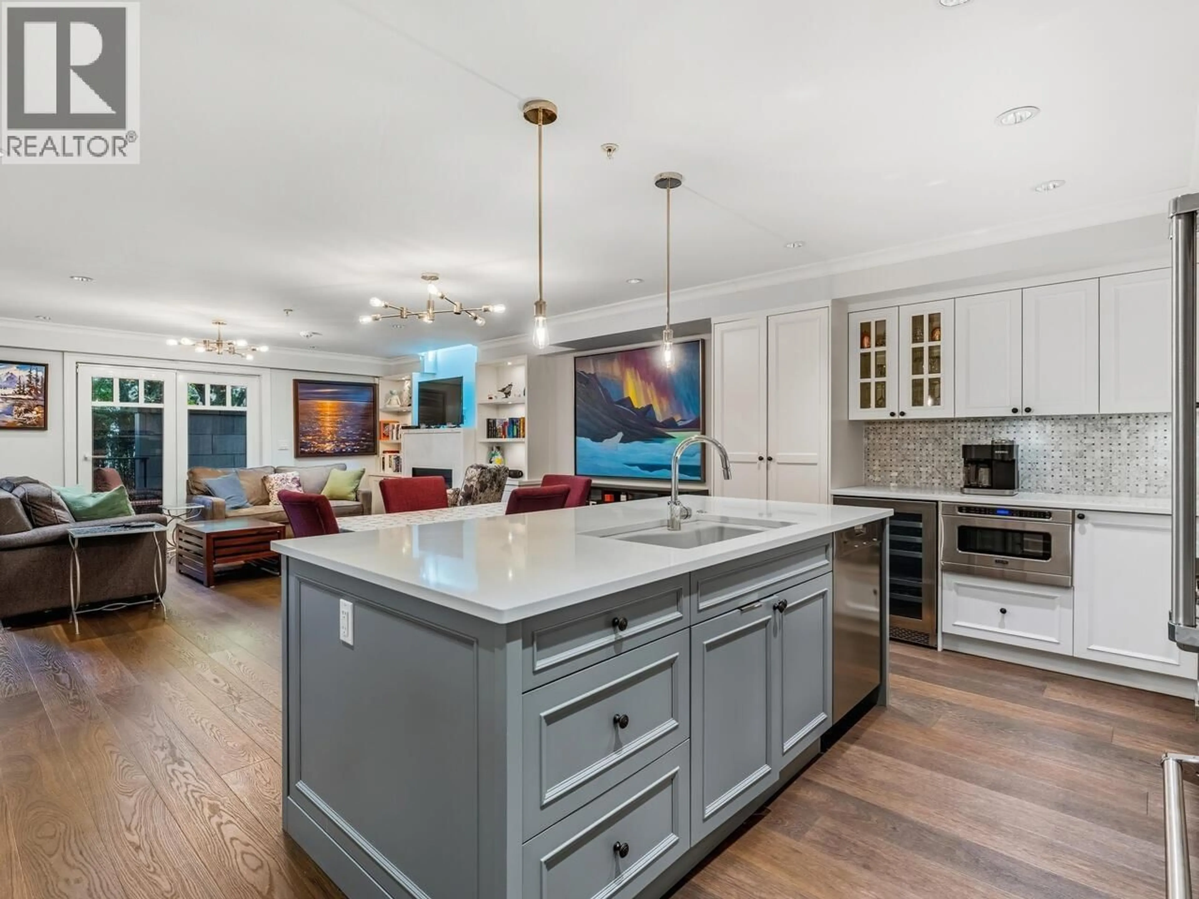 Open concept kitchen, unknown for 100 - 656 13TH AVENUE, Vancouver British Columbia V5Z1N9