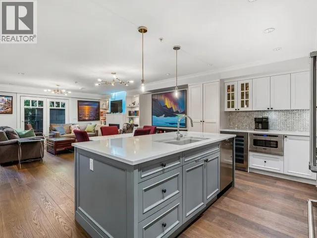 100 - 656 13TH AVENUE, Vancouver 4
