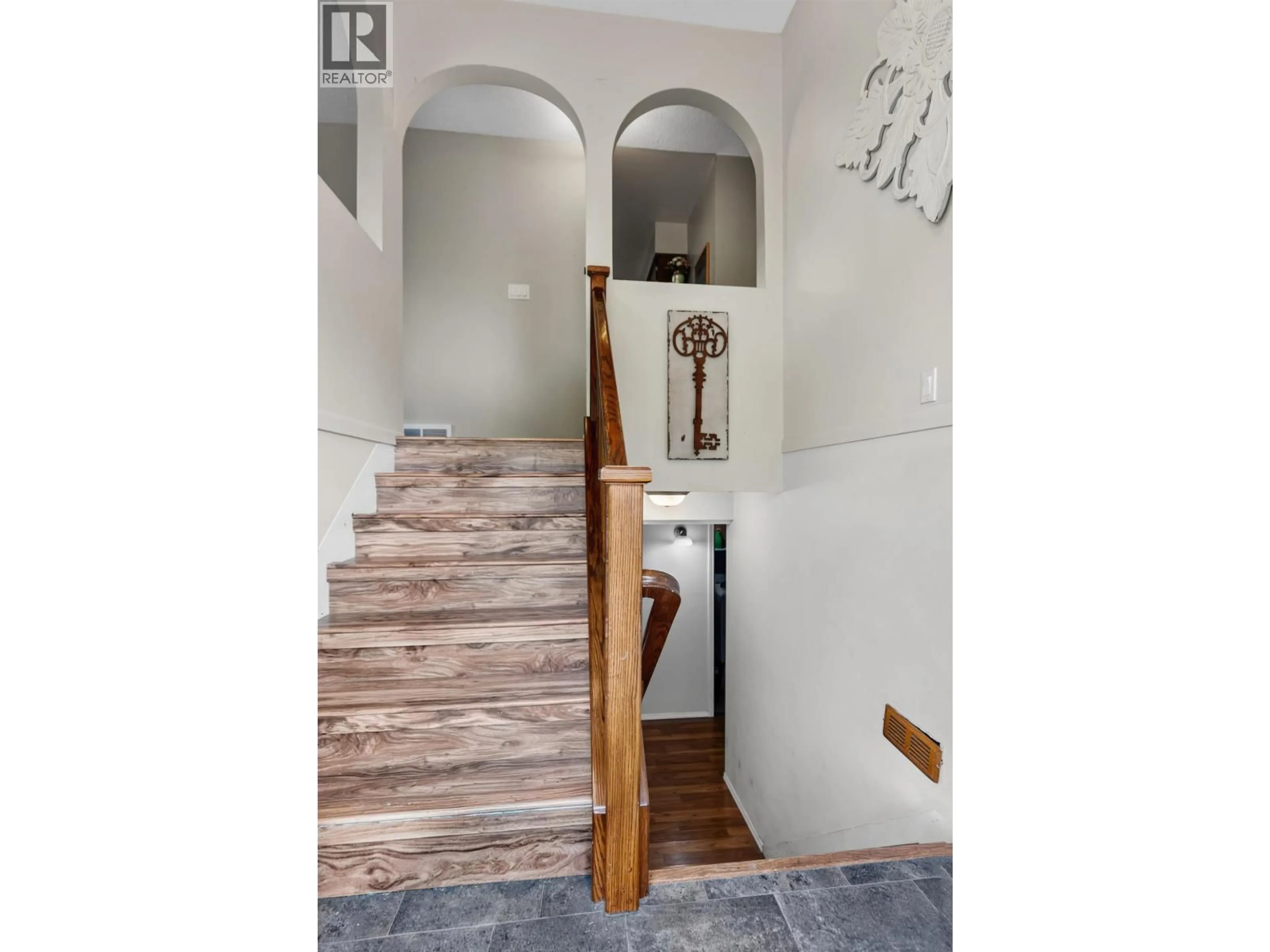 Stairs for 7391 IMPERIAL CRESCENT, Prince George British Columbia V2N2W7