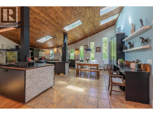 23942 FERN CRESCENT, Maple Ridge 5