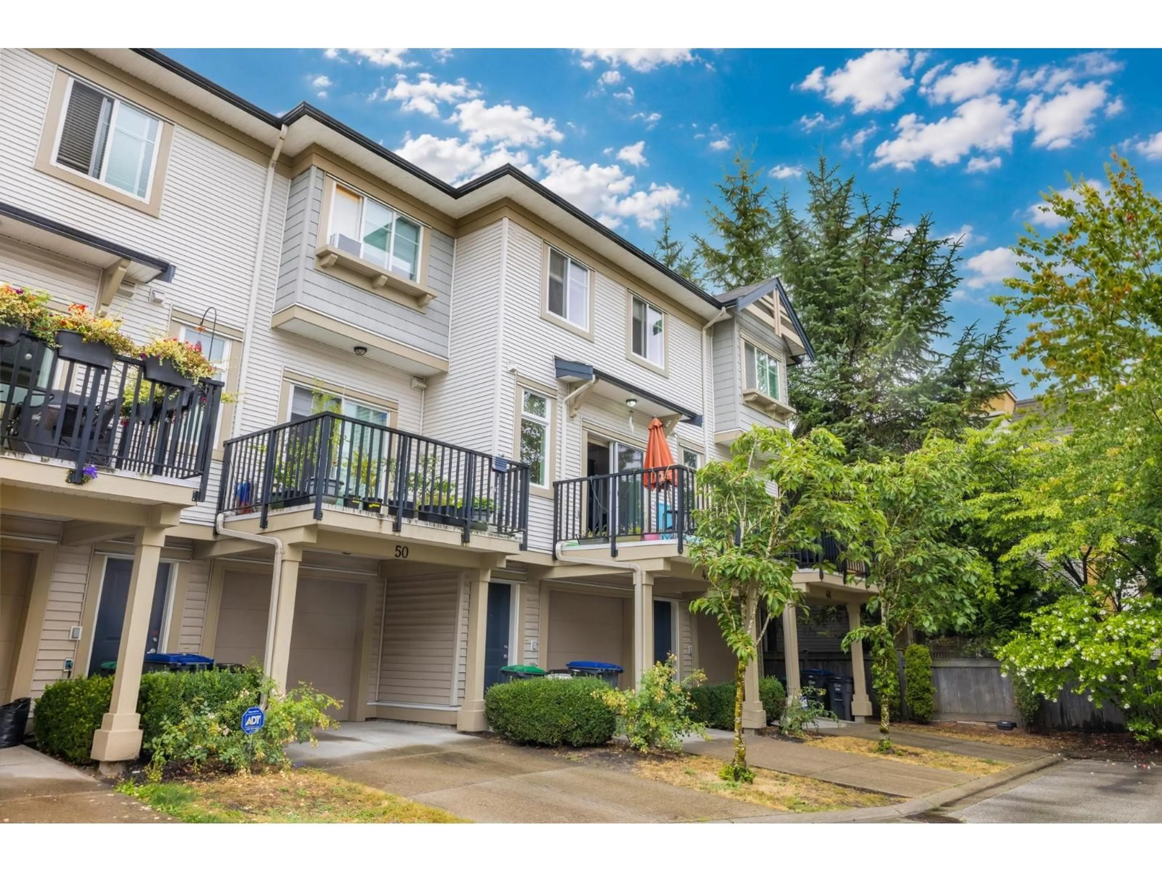 Patio, street for 49 - 8418 163 STREET, Surrey British Columbia V4N6K8