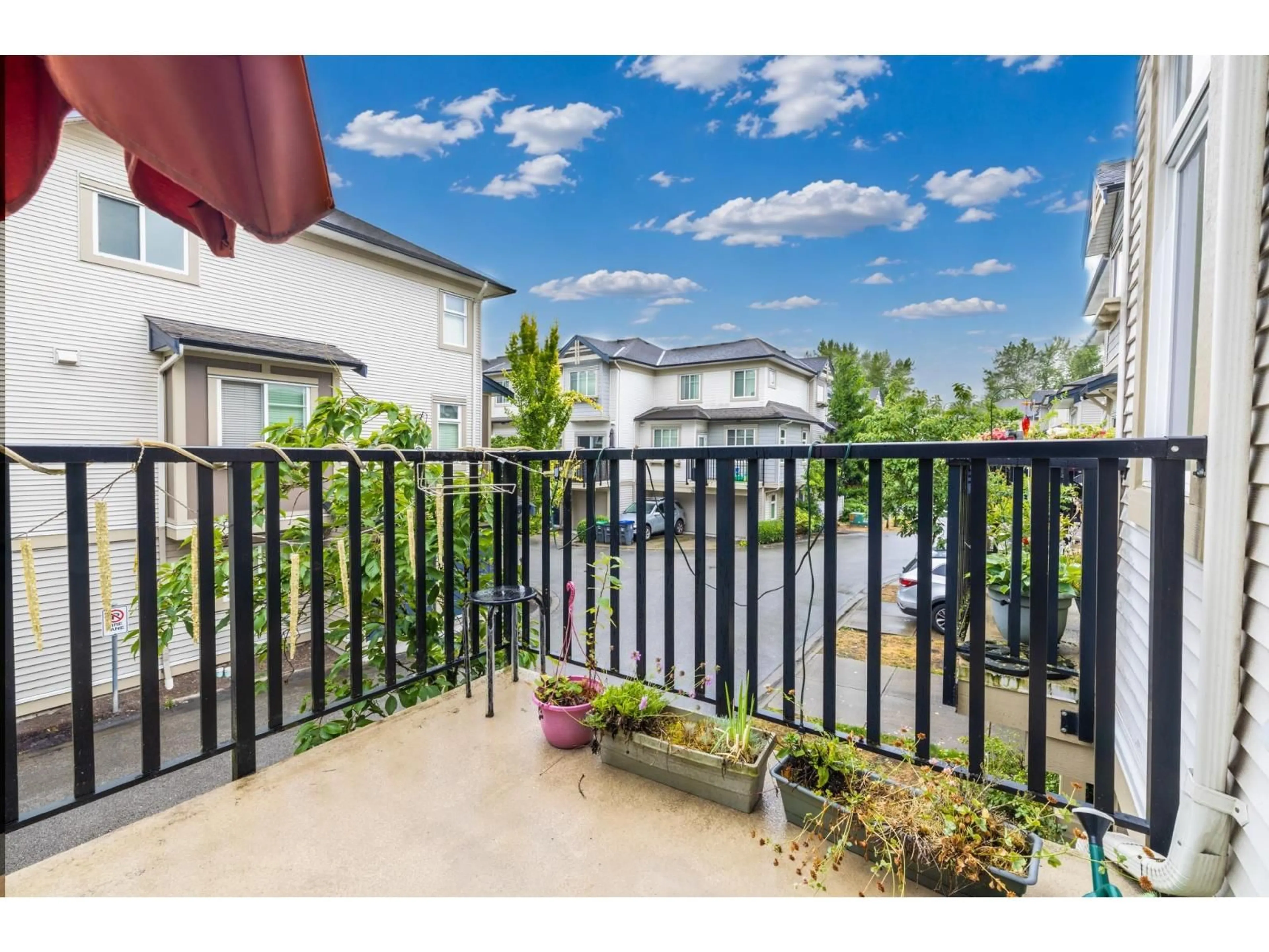 Unknown for 49 - 8418 163 STREET, Surrey British Columbia V4N6K8