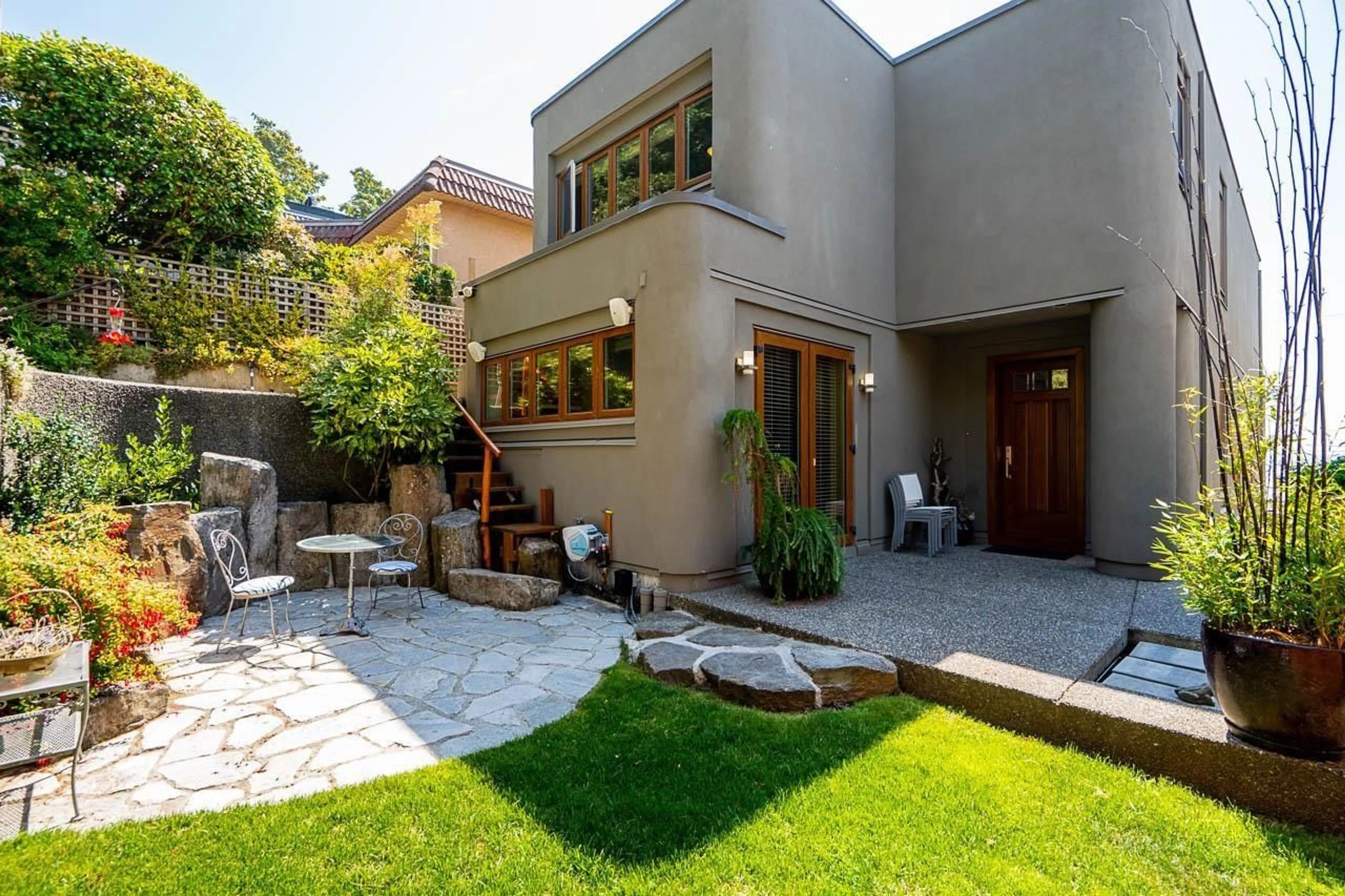 Patio, street for 14971 BLACKWOOD LANE, White Rock British Columbia V4B2A8