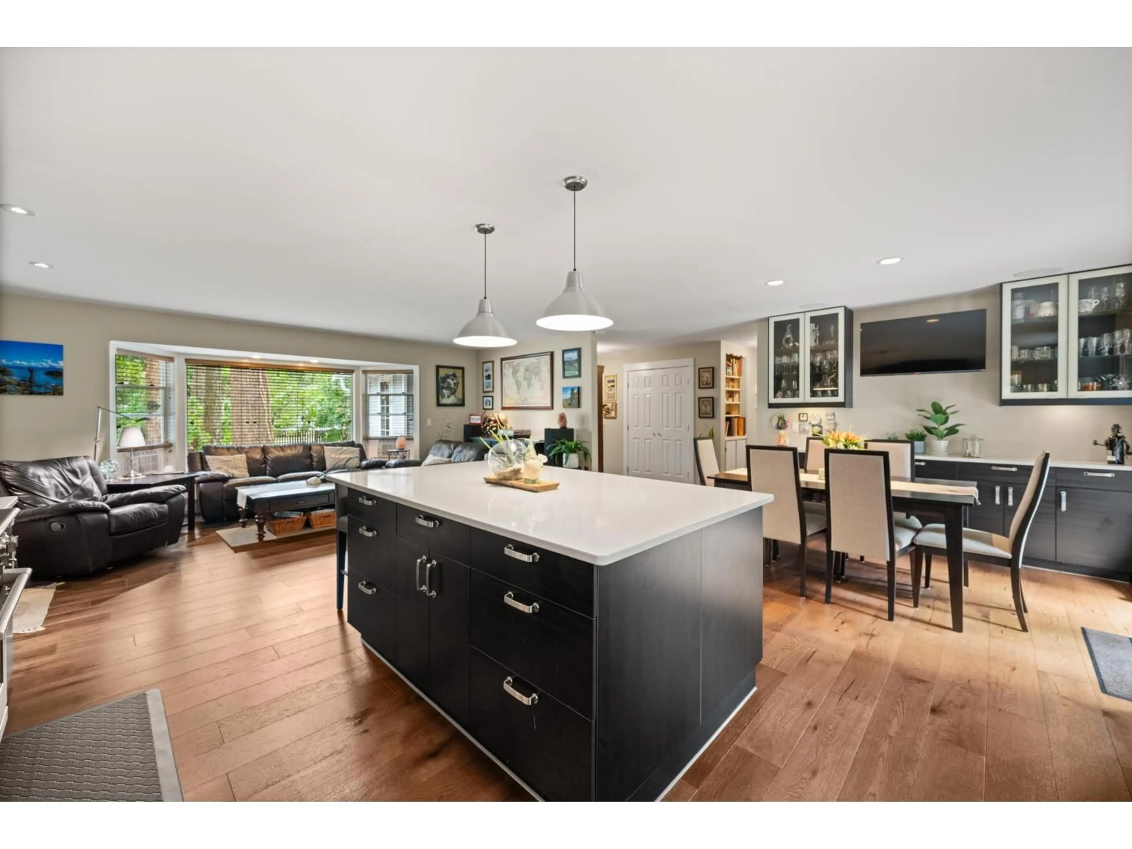 Open concept kitchen, wood/laminate floor for 20218 42A AVENUE, Langley British Columbia V3A3B4