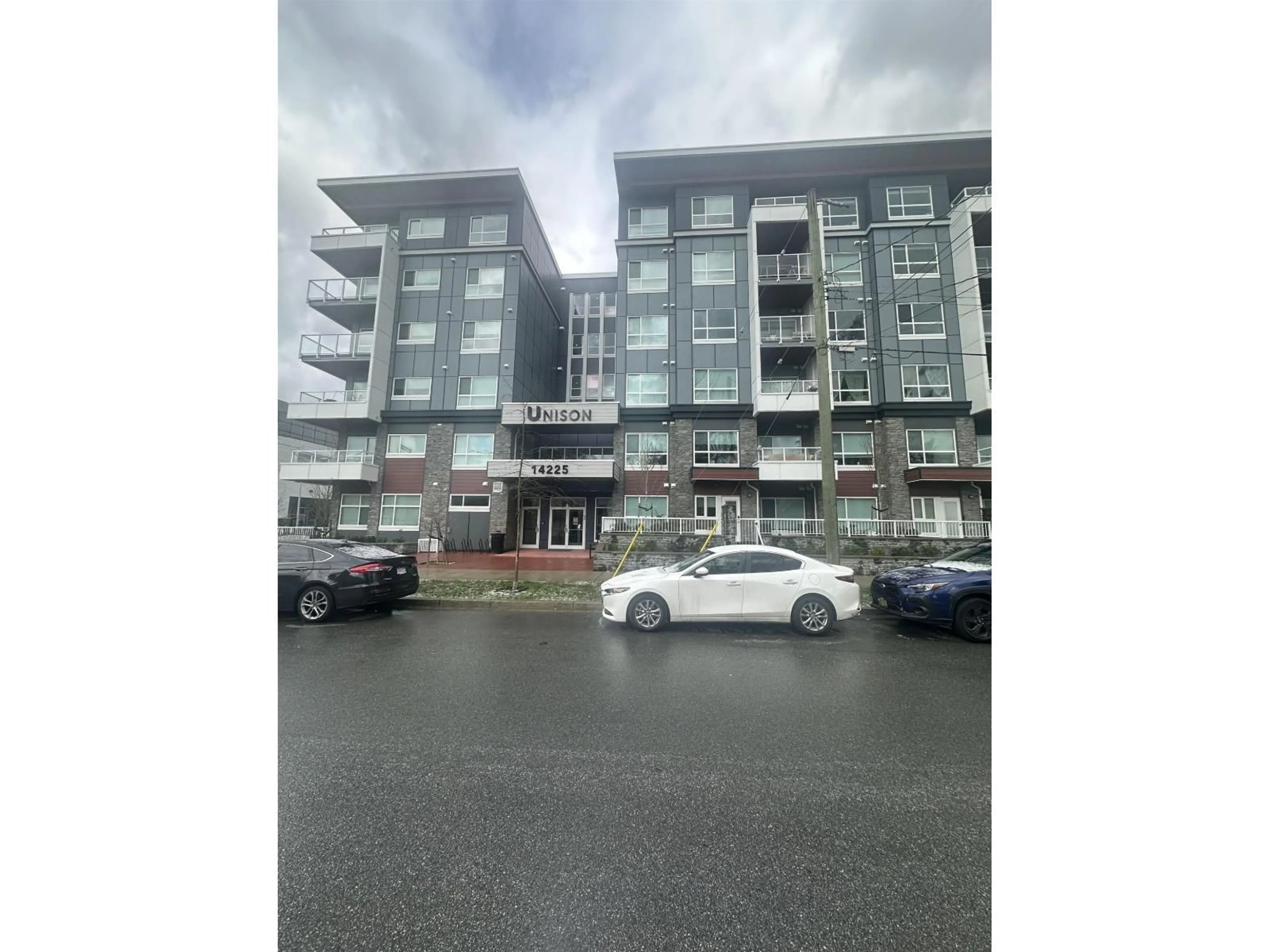 Blurry image for 307 - 14225 103A AVENUE, Surrey British Columbia V3T0T4