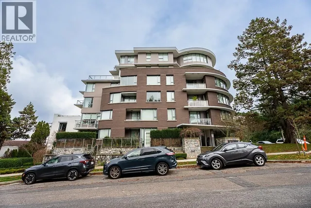 301 - 505 30TH AVENUE, Vancouver 2
