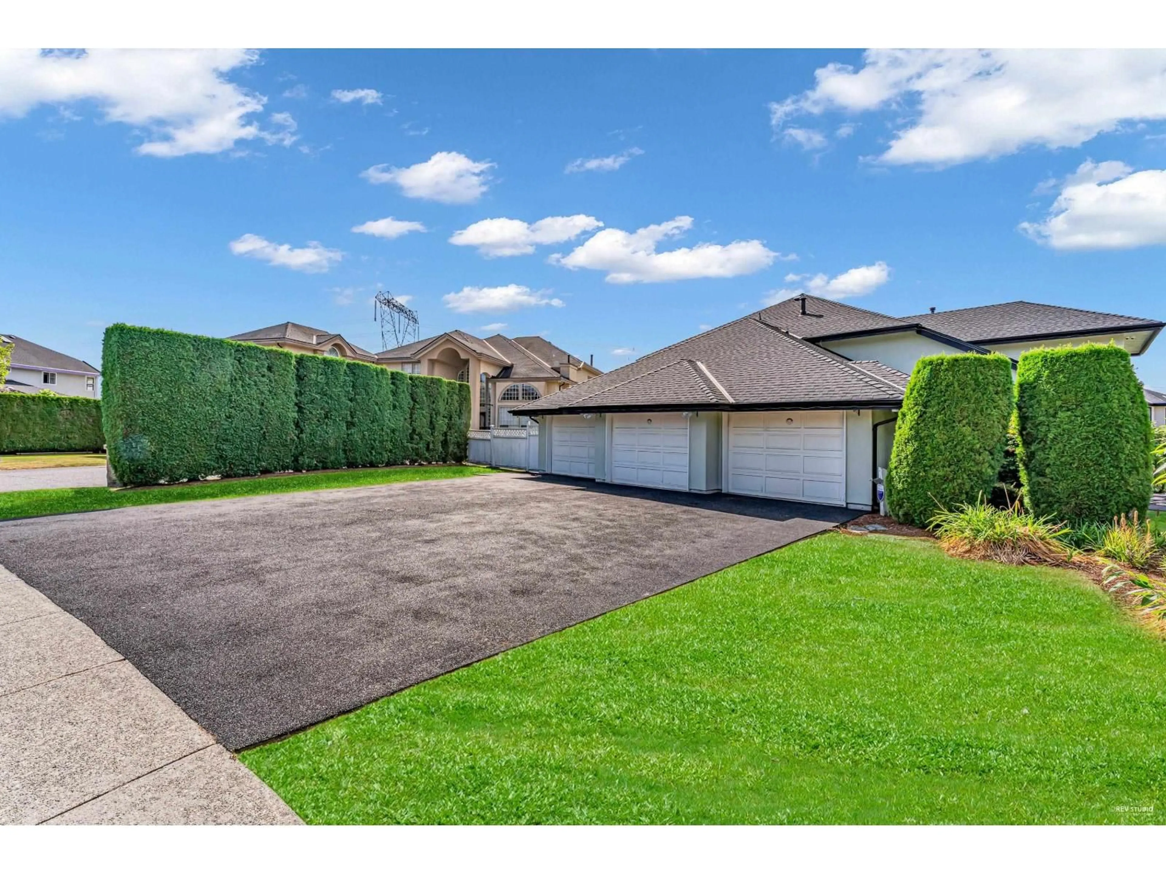 A pic from outside/outdoor area/front of a property/back of a property/a pic from drone, street for 14260 82A AVENUE, Surrey British Columbia V3W0V6