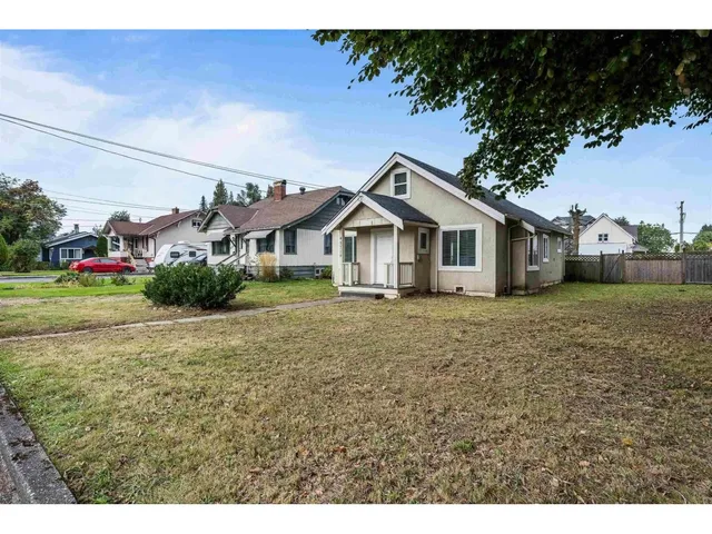 45719 KIPP AVENUE, Chilliwack 5