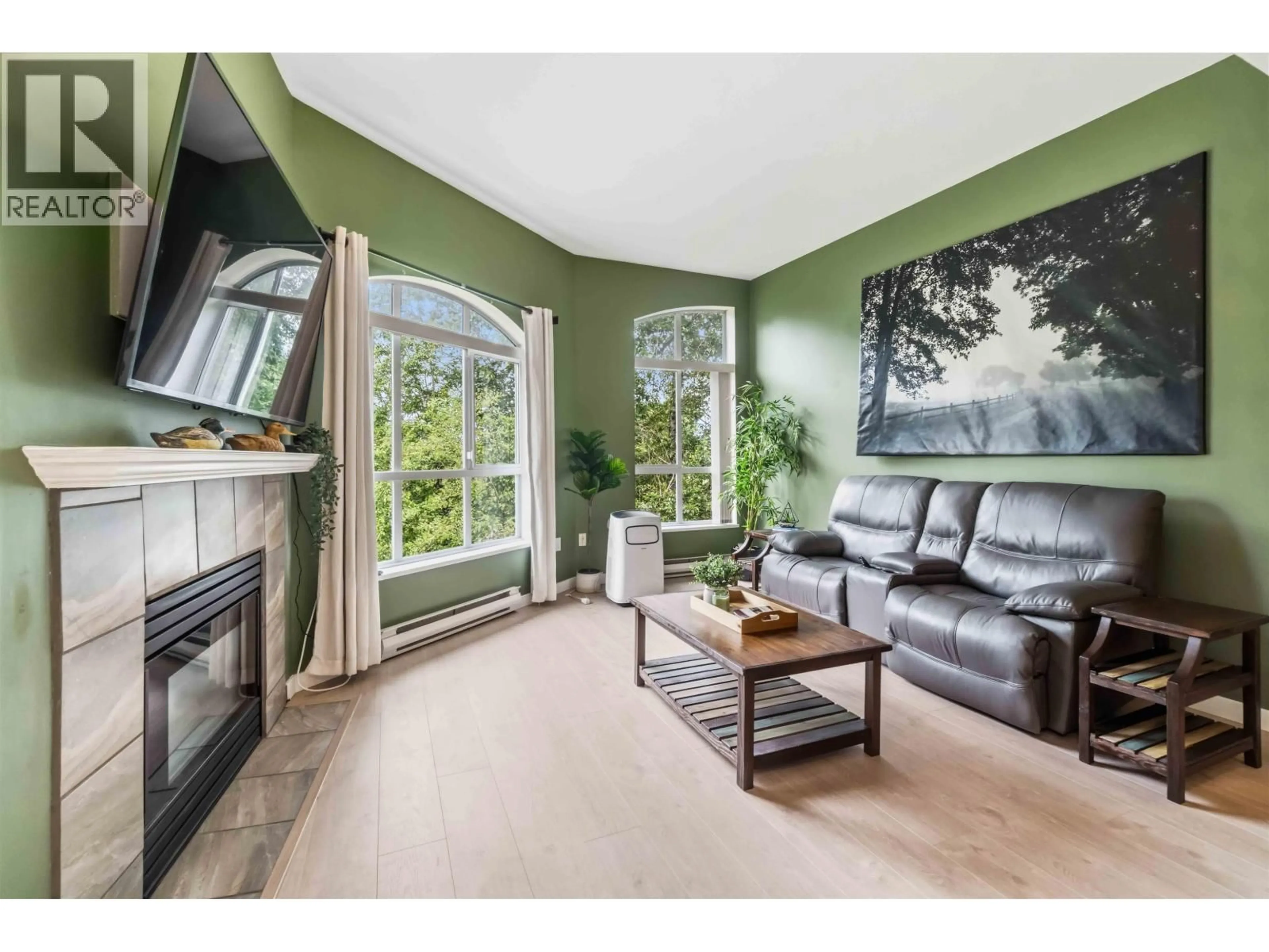 Living room with furniture, unknown for 408 - 2551 PARKVIEW LANE, Port Coquitlam British Columbia V3C6J8