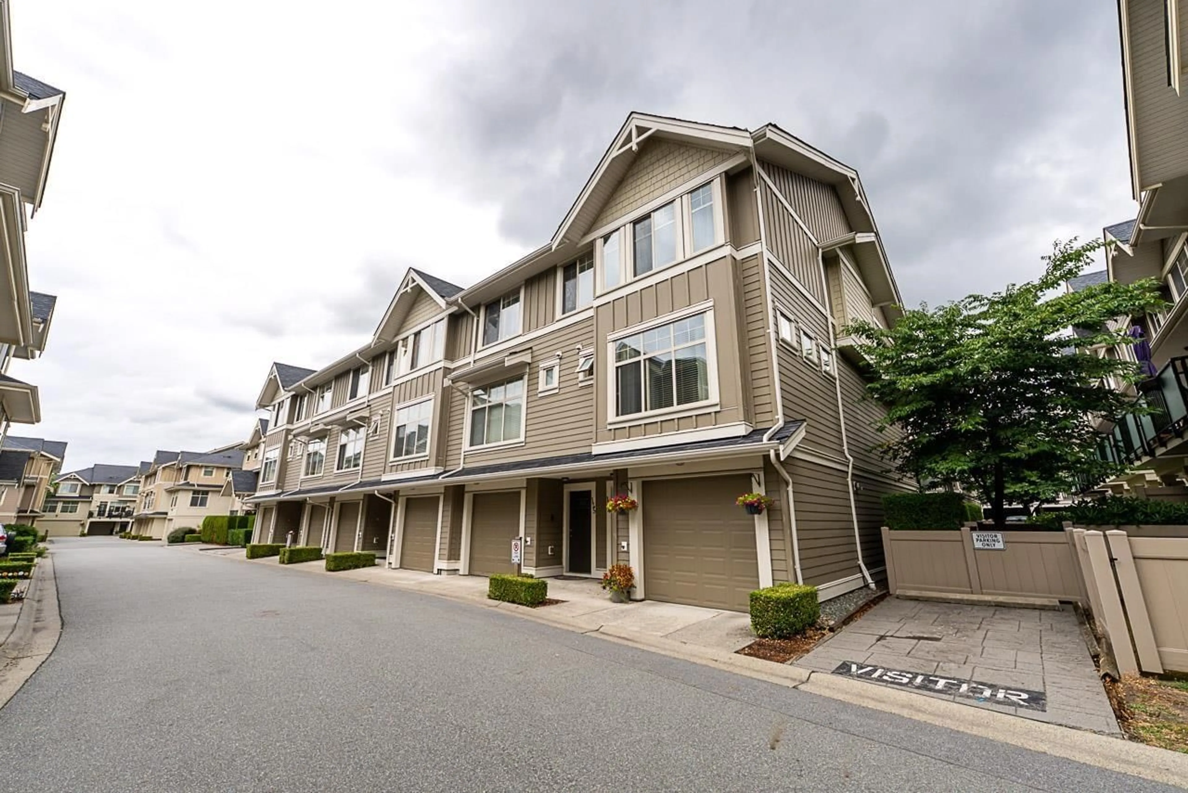 Unknown for 124 - 19525 73 AVENUE, Surrey British Columbia V4N6L7