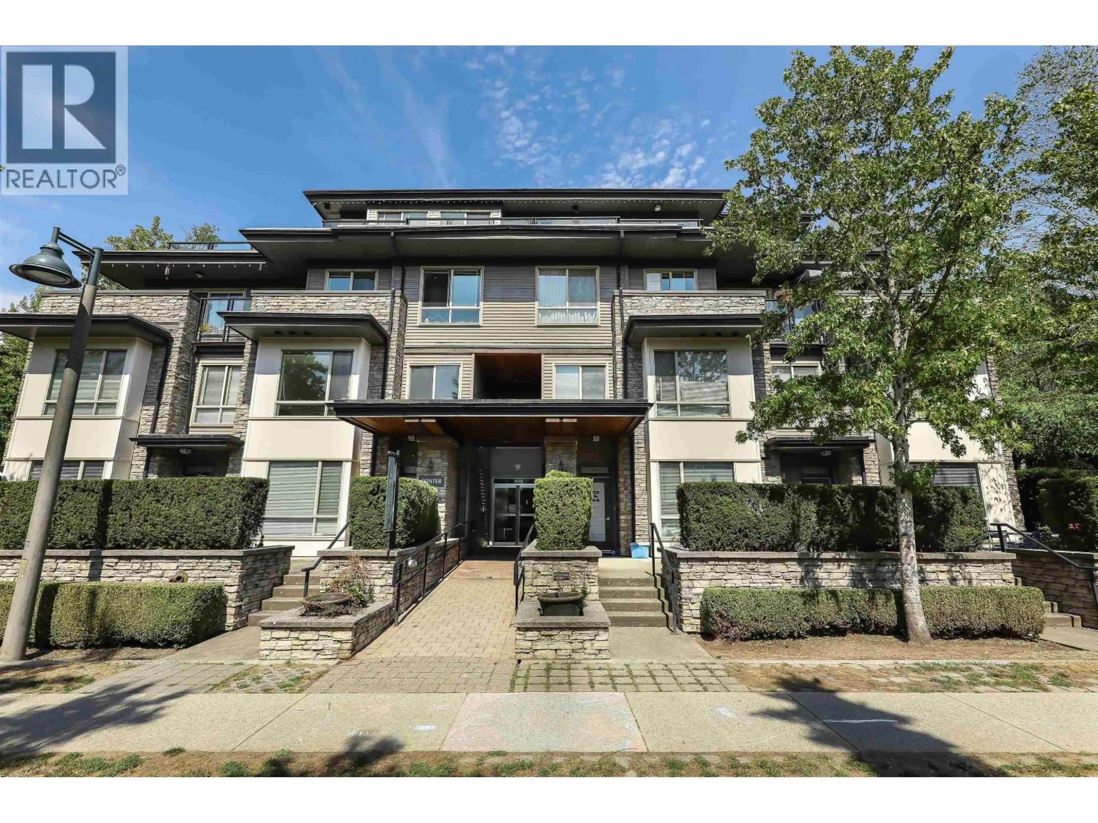 Patio, unknown for 304 - 7478 BYRNEPARK WALK, Burnaby British Columbia V3N0B5