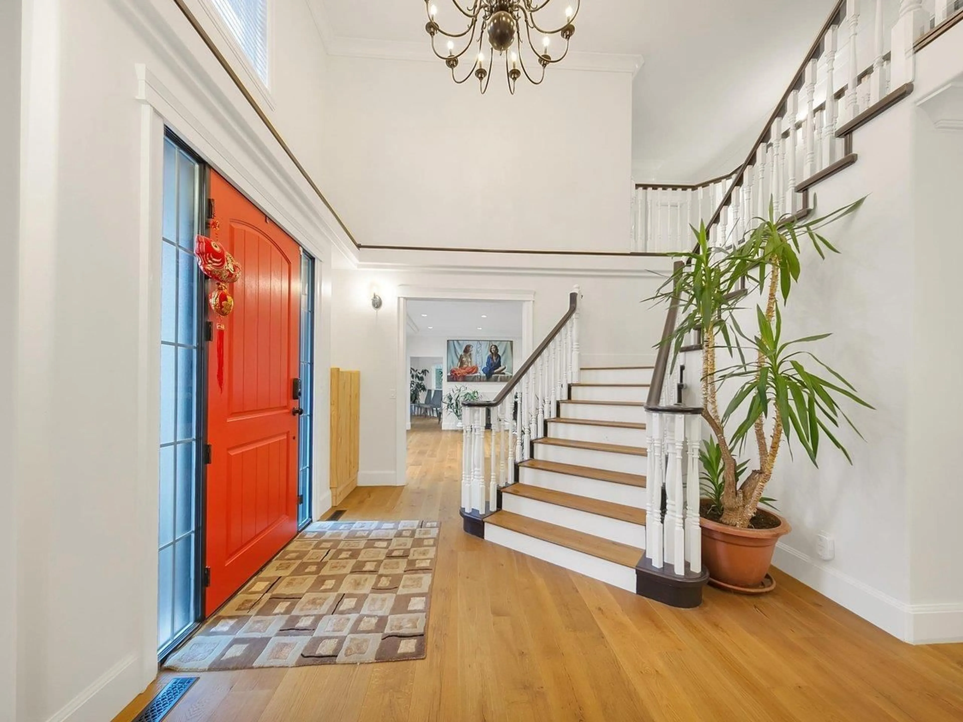Indoor foyer for 17923 20 AVENUE, Surrey British Columbia V3Z9V2