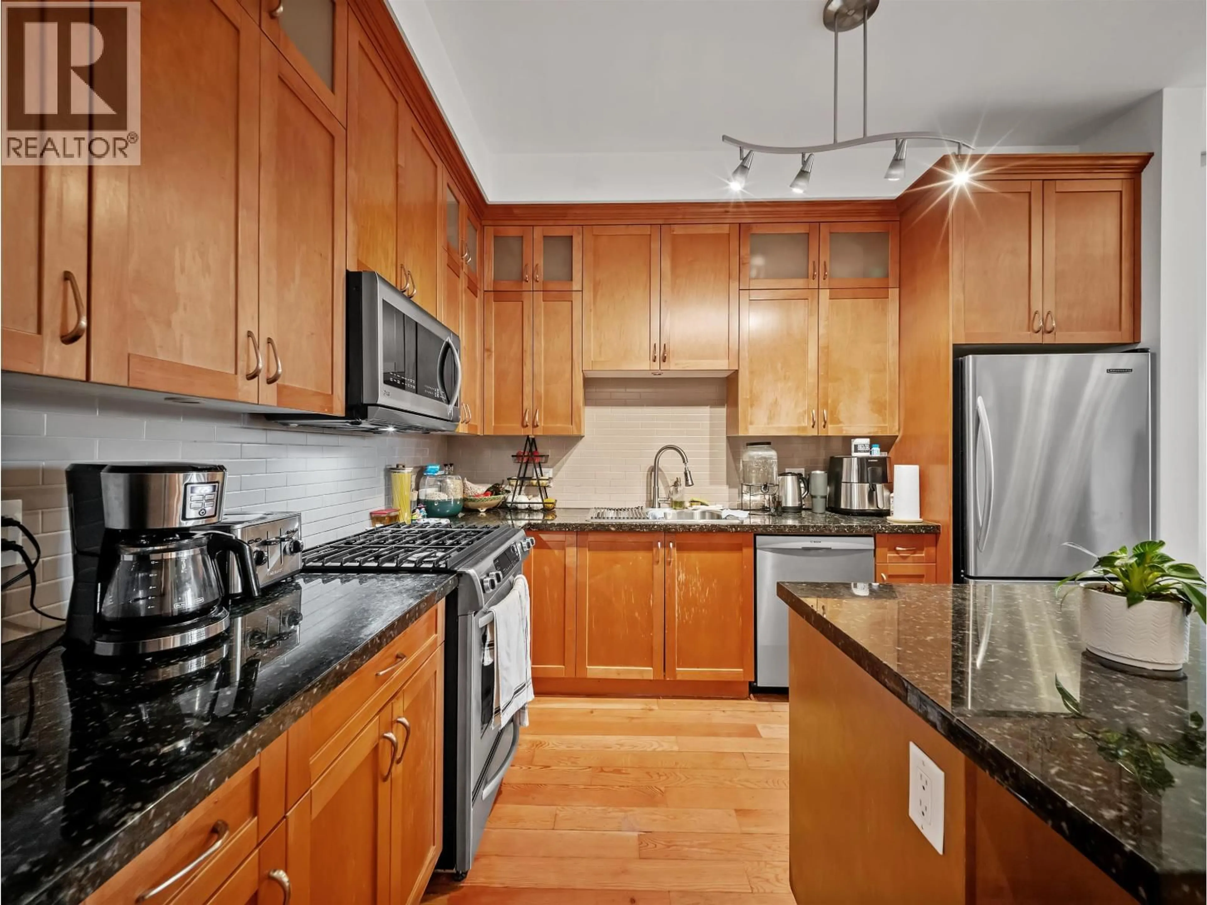 Standard kitchen, unknown for 308 - 250 SALTER STREET, New Westminster British Columbia V3M0B7