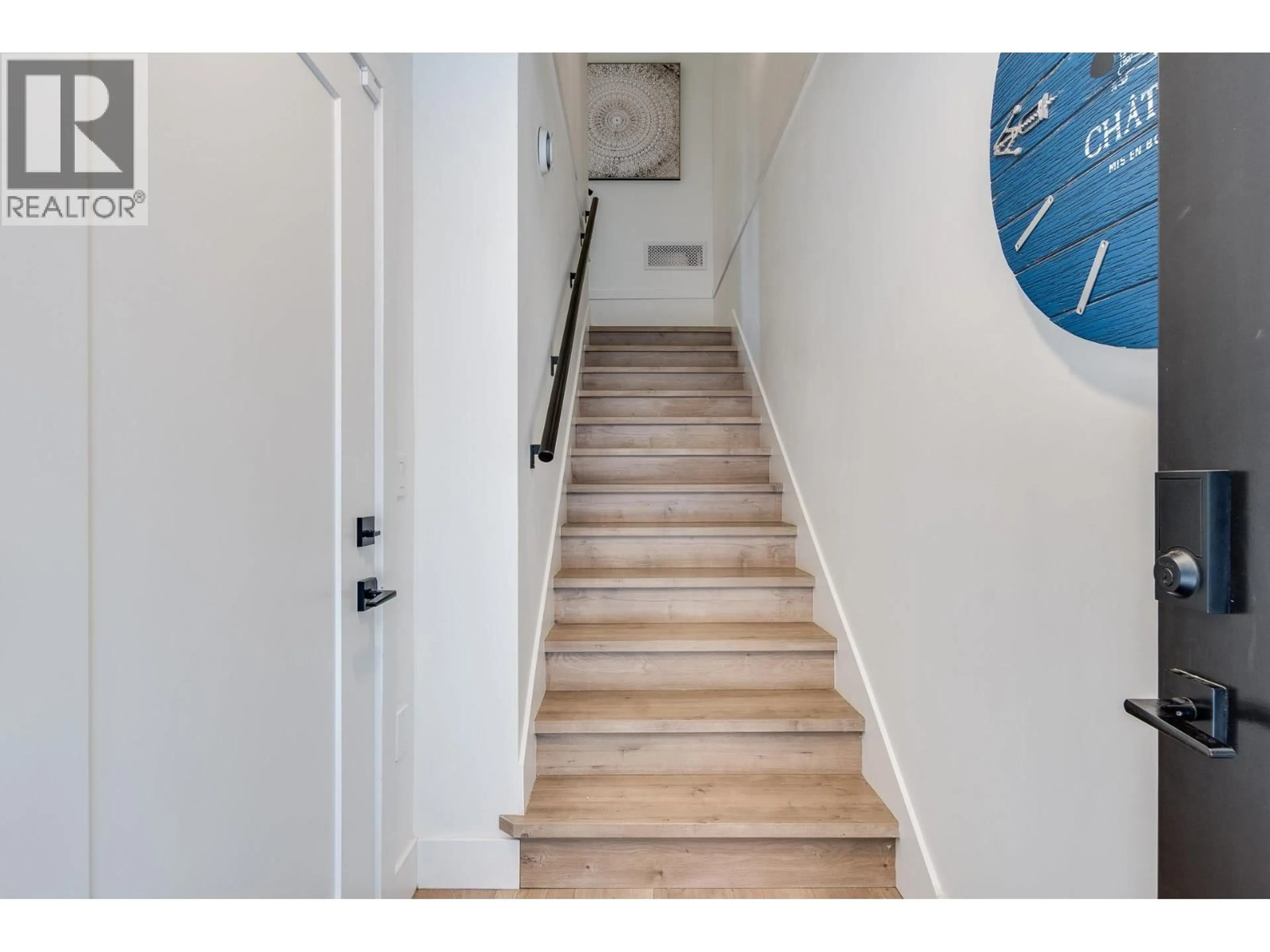 Unknown for 102 - 3503 GISLASON AVENUE, Coquitlam British Columbia V3E0T1