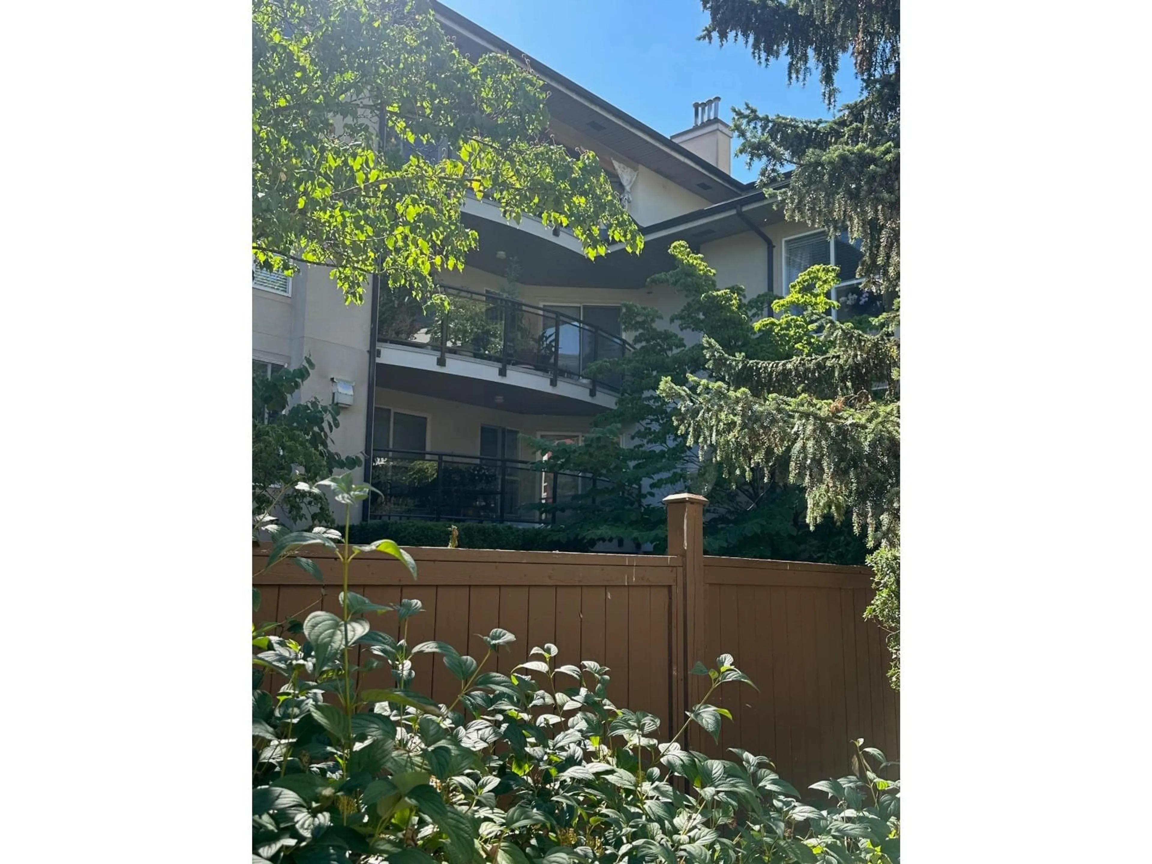 Unknown for 212 - 7505 138 STREET, Surrey British Columbia V3W0W6