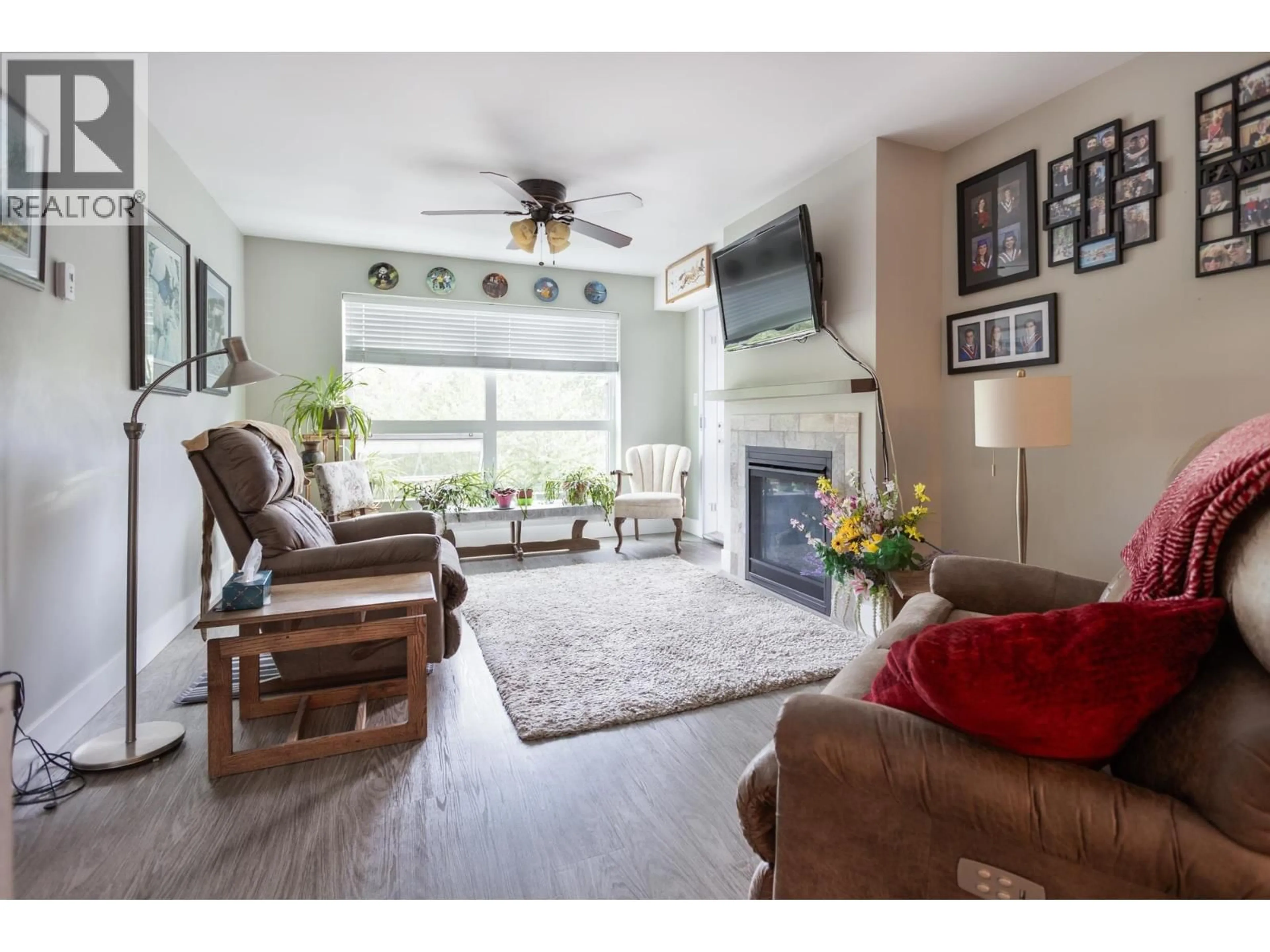 Living room with furniture, unknown for 122 - 2055 INGLEDEW STREET, Prince George British Columbia V2L5S1