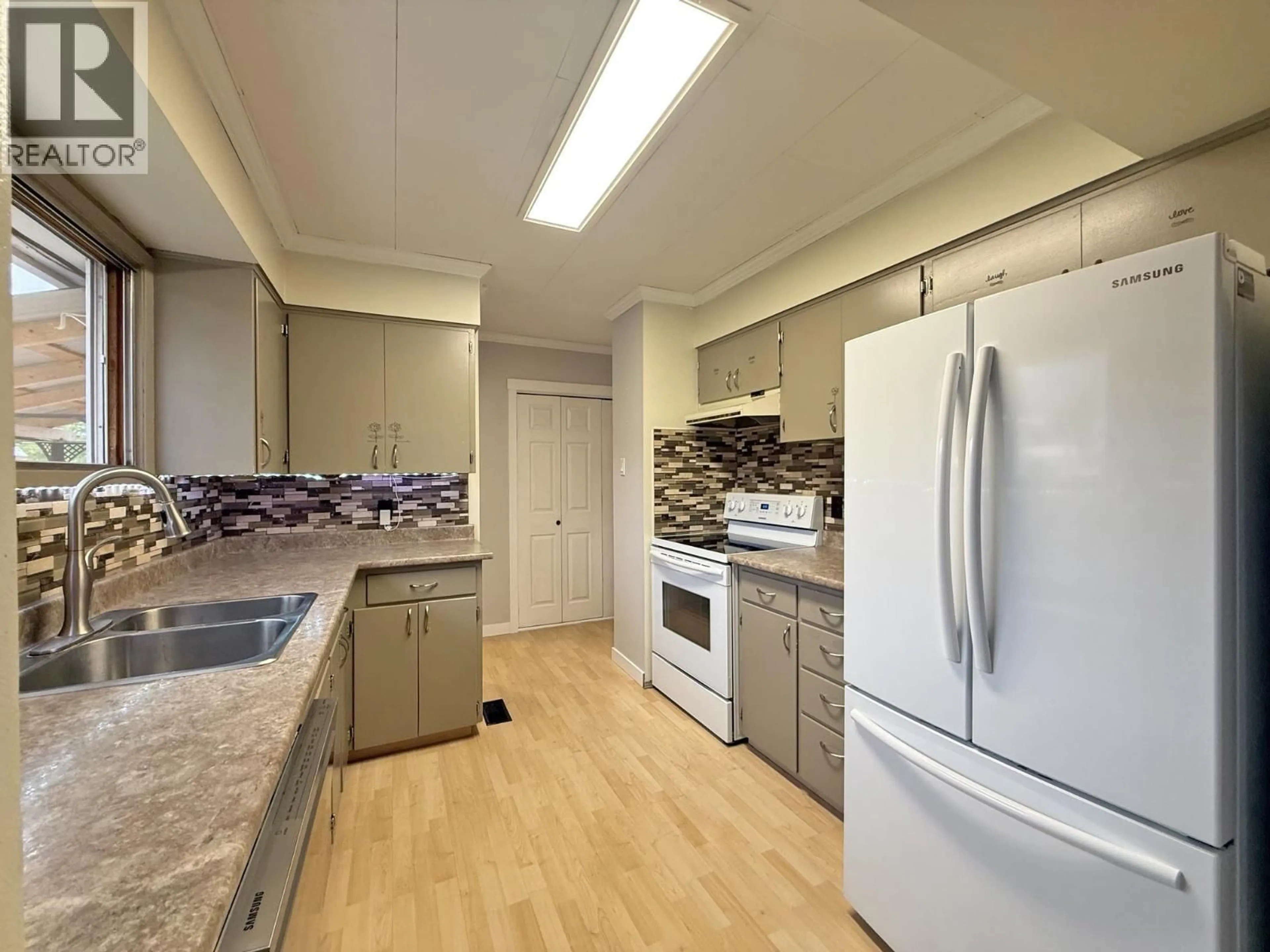 Standard kitchen, unknown for 398 WESTERN AVENUE, Williams Lake British Columbia V2G2H7