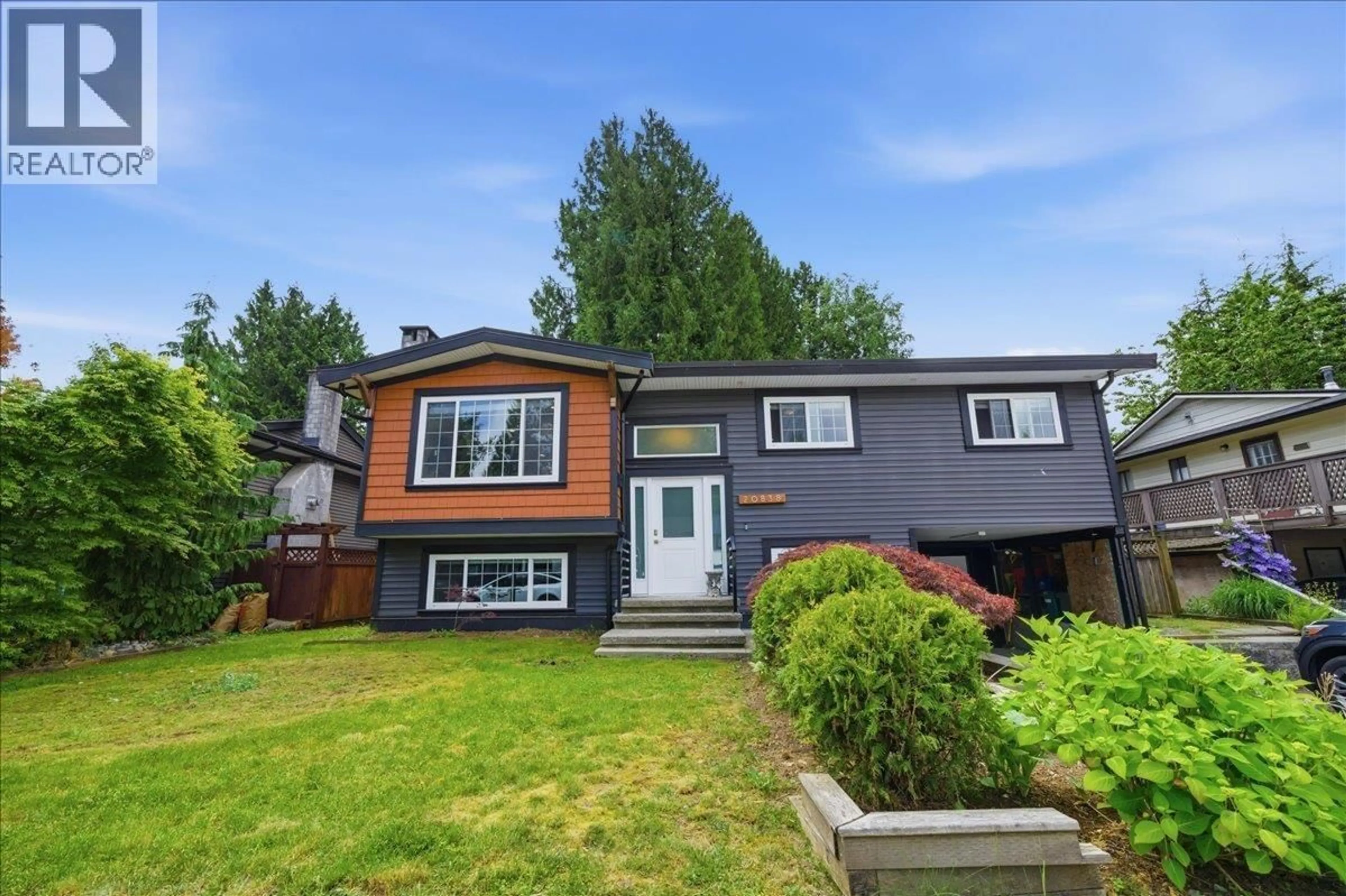 Home with vinyl exterior material, street for 20838 117 AVENUE, Maple Ridge British Columbia V2X7S8