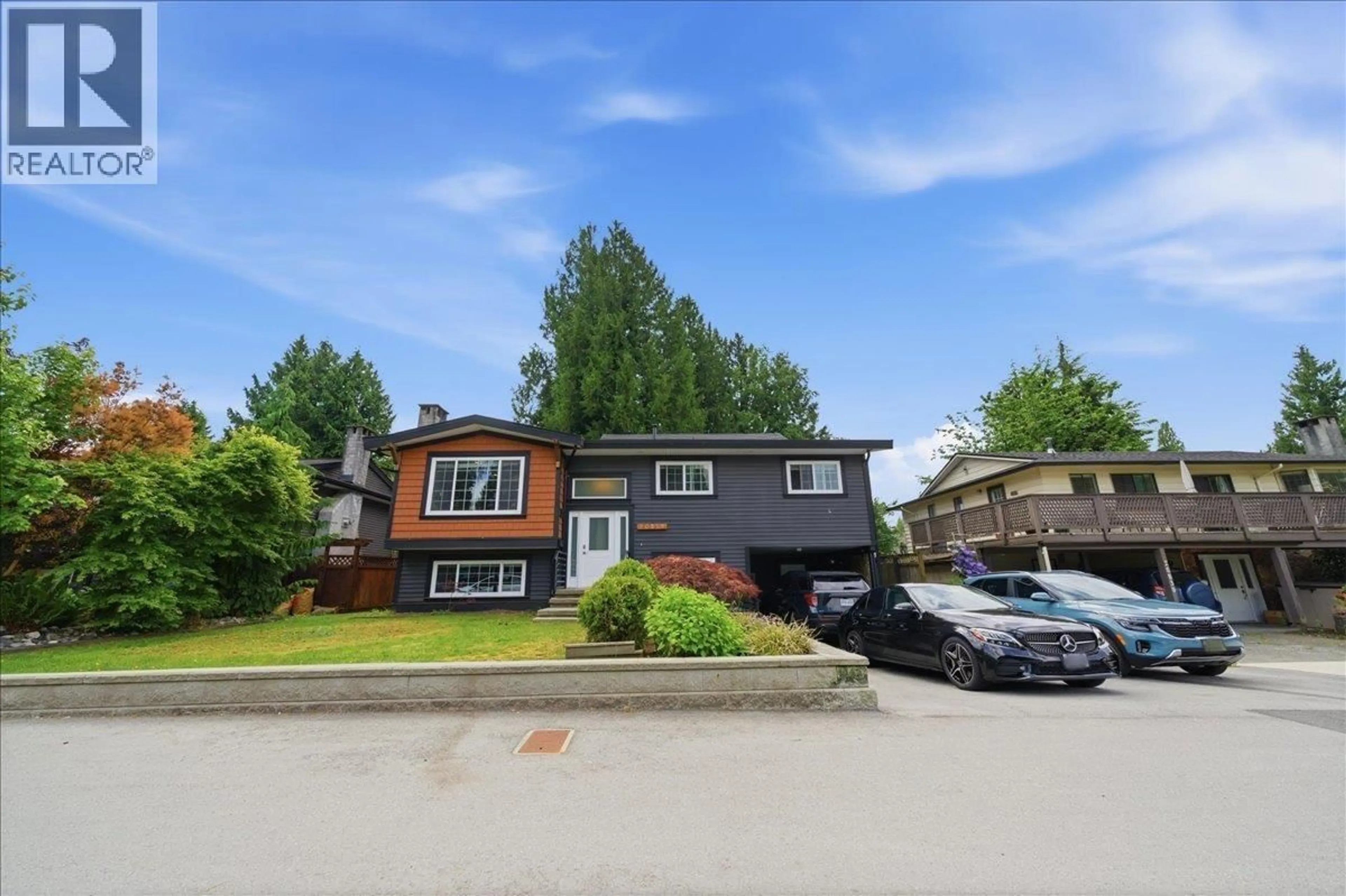 Home with vinyl exterior material, street for 20838 117 AVENUE, Maple Ridge British Columbia V2X7S8