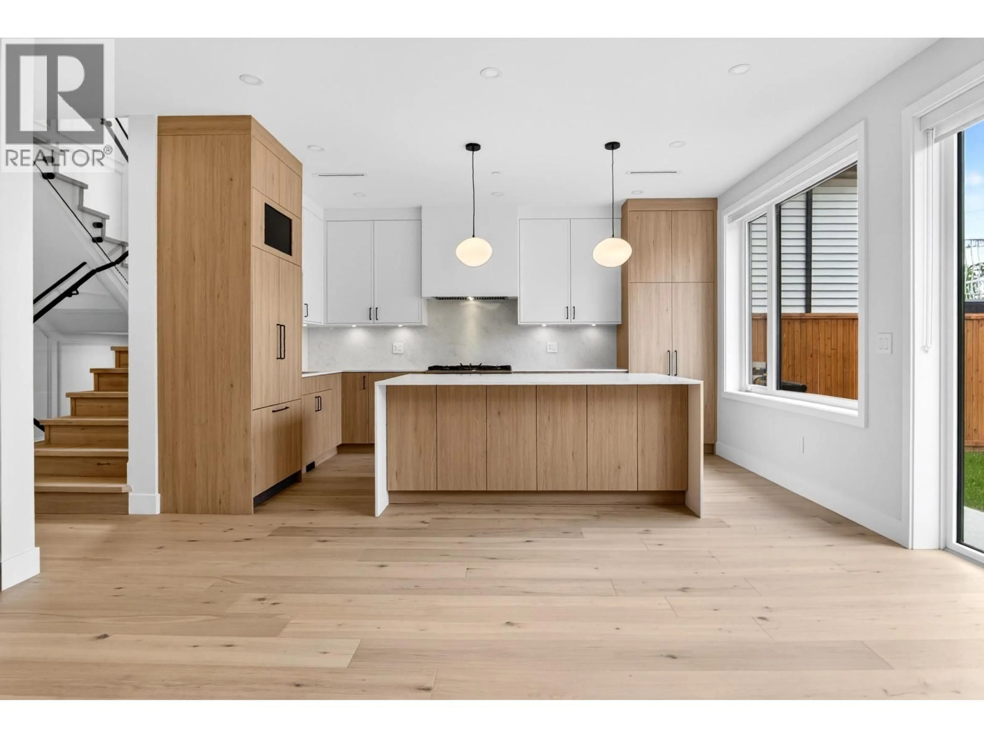 Unknown for 2 - 2741 7TH AVENUE, Vancouver British Columbia V5M1T8