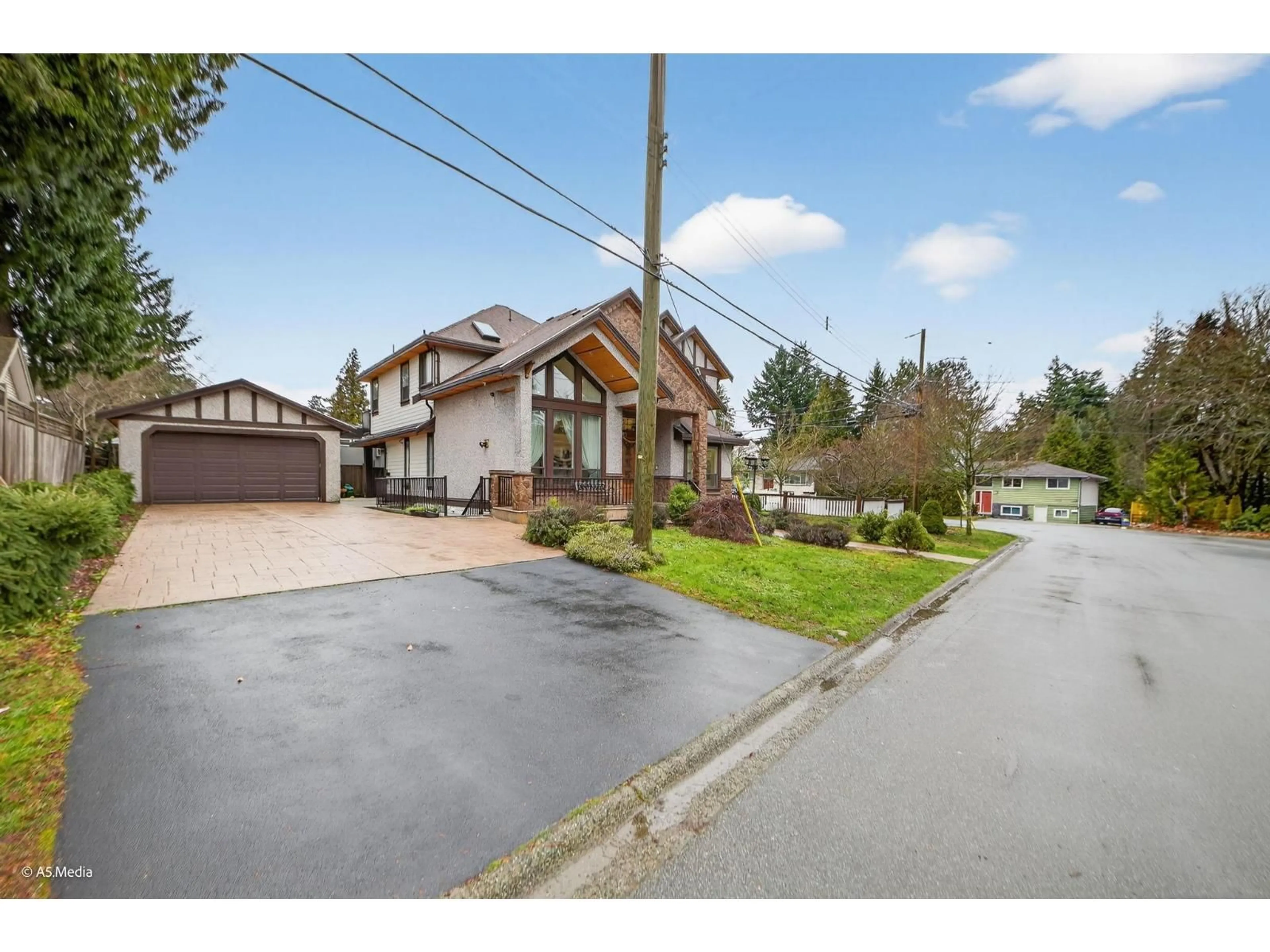 A pic from outside/outdoor area/front of a property/back of a property/a pic from drone, street for 9543 119A STREET, Delta British Columbia V4C6P4