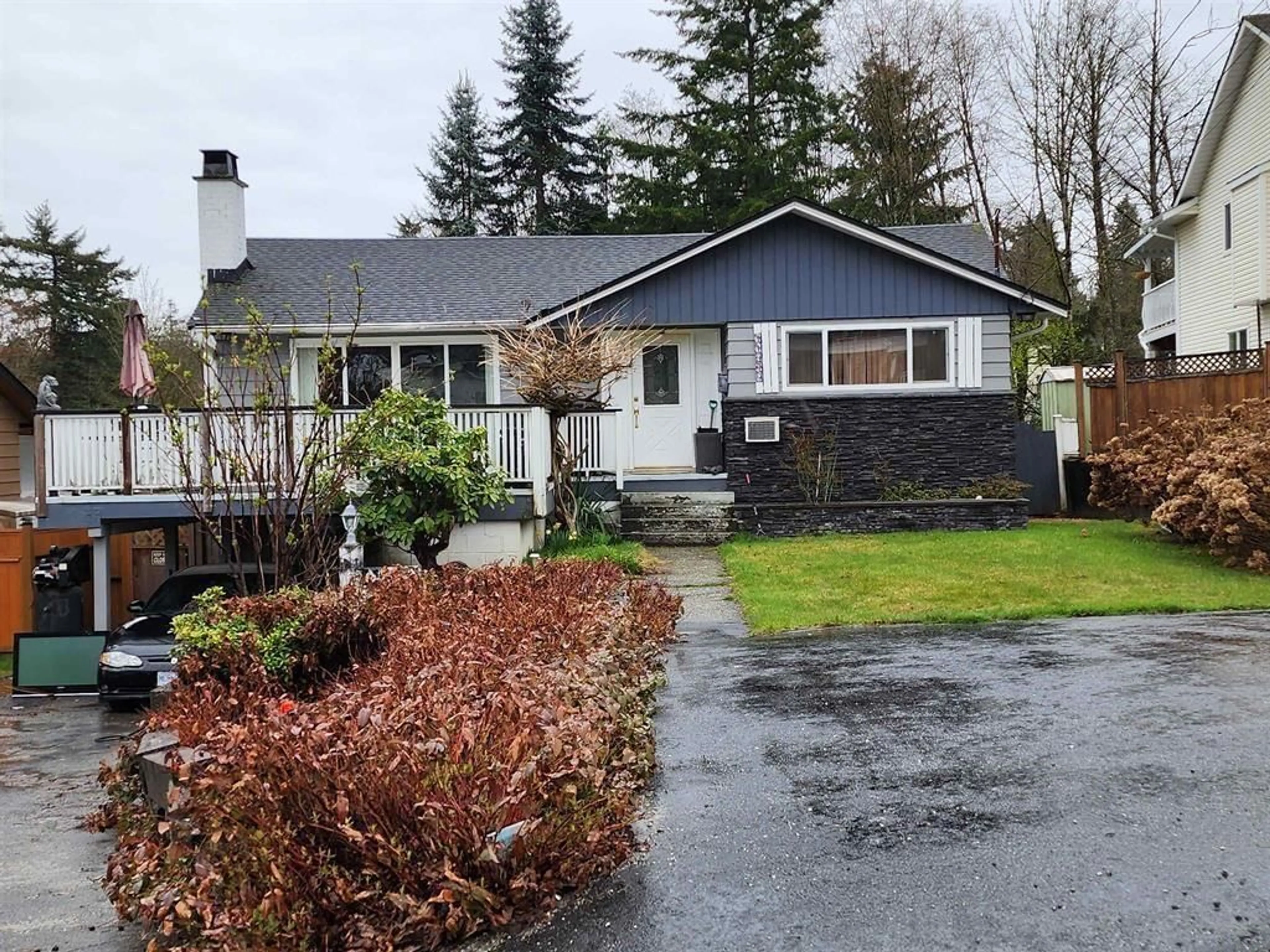 Home with vinyl exterior material, street for 11372 SURREY ROAD, Surrey British Columbia V3R5T3