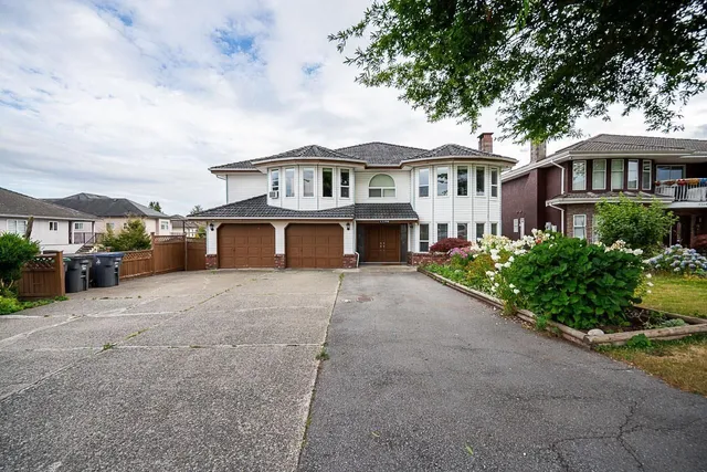 13398 89 AVENUE, Surrey 2